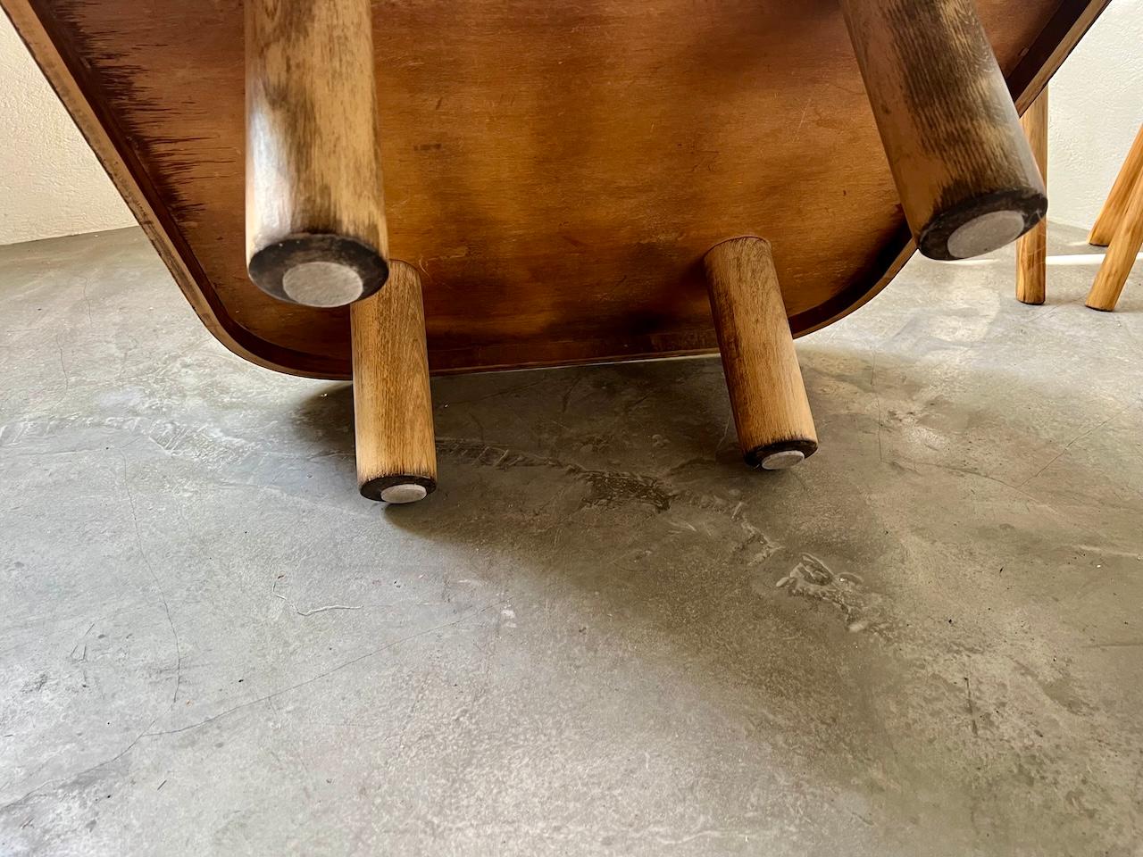 Couchtisch von Roger Capron, Herbiers-Modell aus Buche im Angebot 13