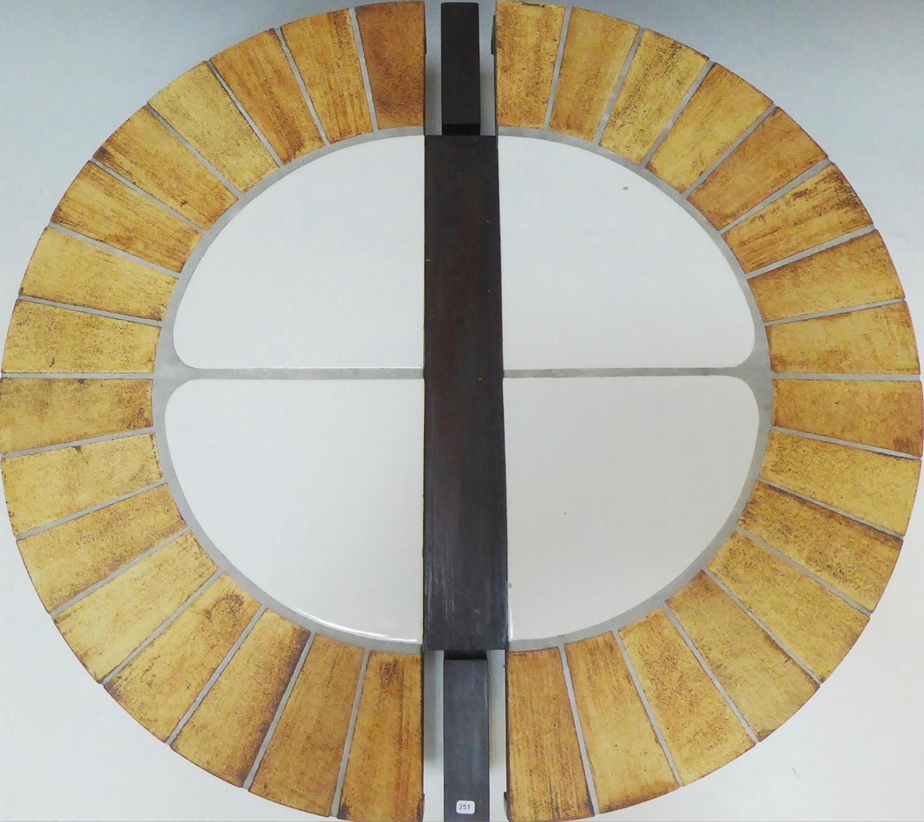 Roger Capron (1922-2006)
Rare oval coffee table 1960, model in oak and ceramic, terracotta and white glazed tiles
Signature on a terracotta tile
Dimensions: 103 x 94 x 34cm high
Perfect condition.