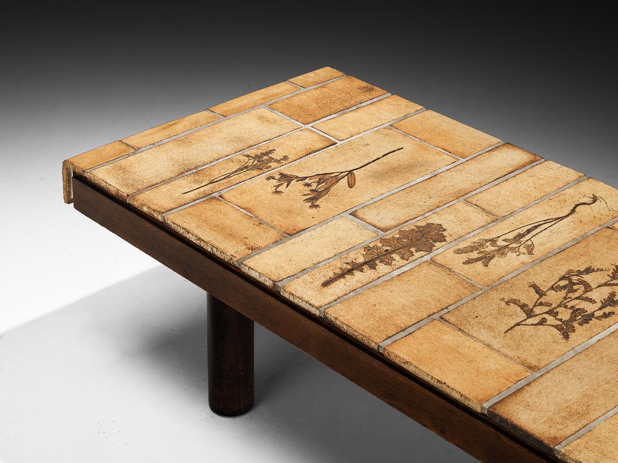 Mesa de centro Roger Capron con impresiones de fauna en cerámica y madera Francés en venta