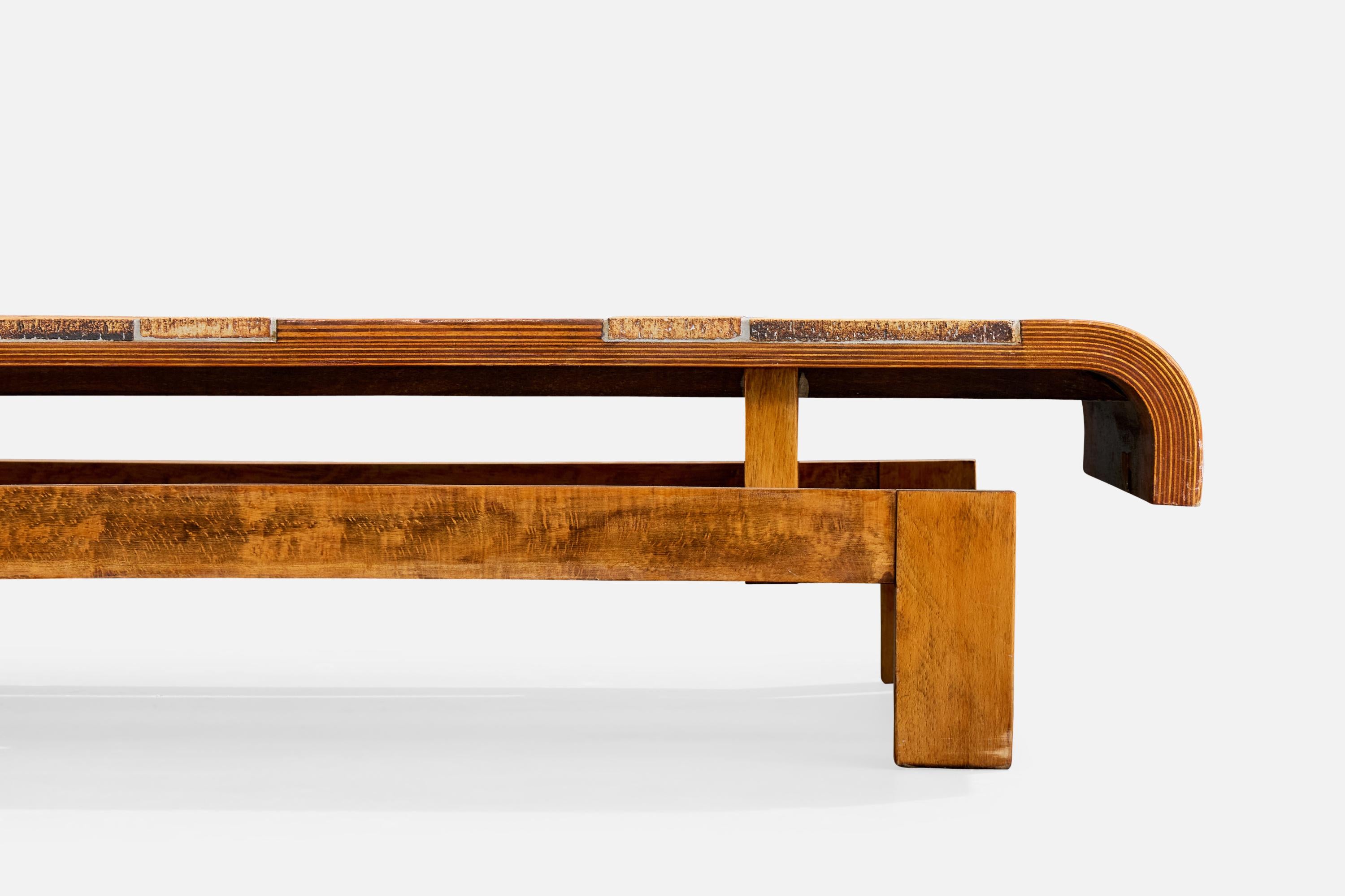 Roger Capron, table basse, Wood, céramique, France, années 1960 Bon état - En vente à High Point, NC