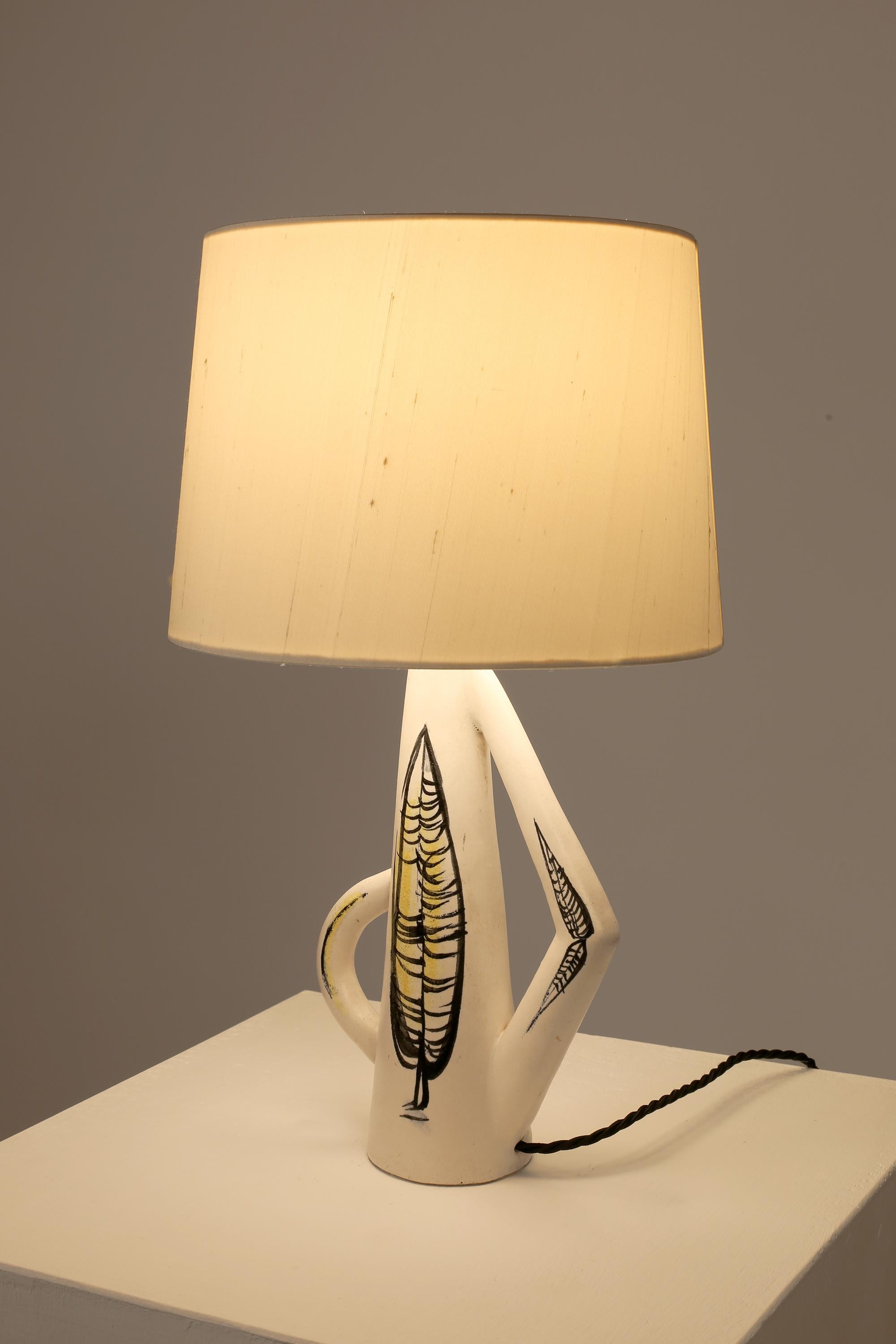 Roger Capron French 1950s Foliate Table Lamp In Good Condition For Sale In London, GB
