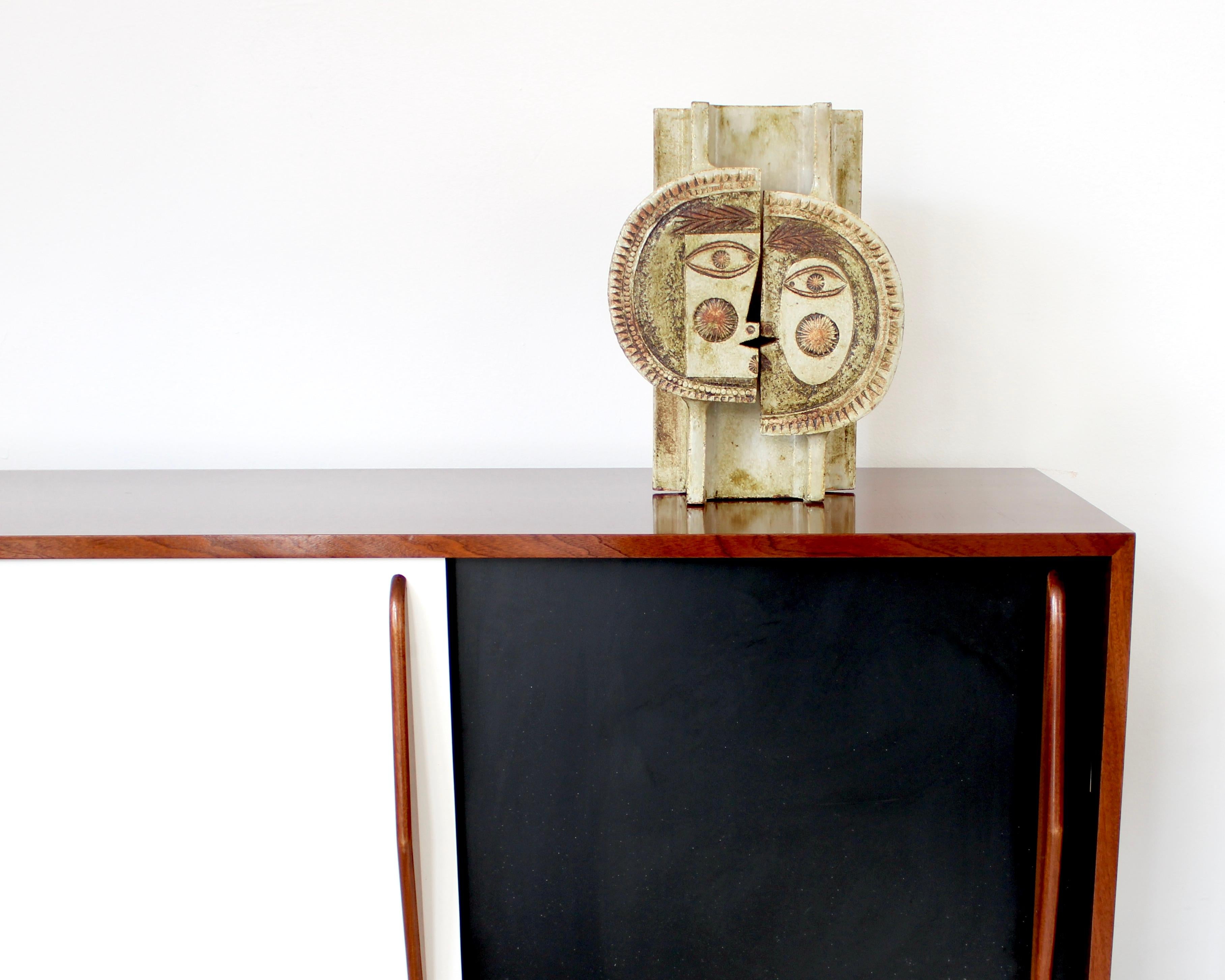 Roger Capron ceramic vase titled Day and Night created in 1970 with Jean Derval.
This form was often also created as a lamp.
The vase is much more rare and a similar vase is pictured on p 105 in the monograph Roger Capron, Ceramiste by Pierre