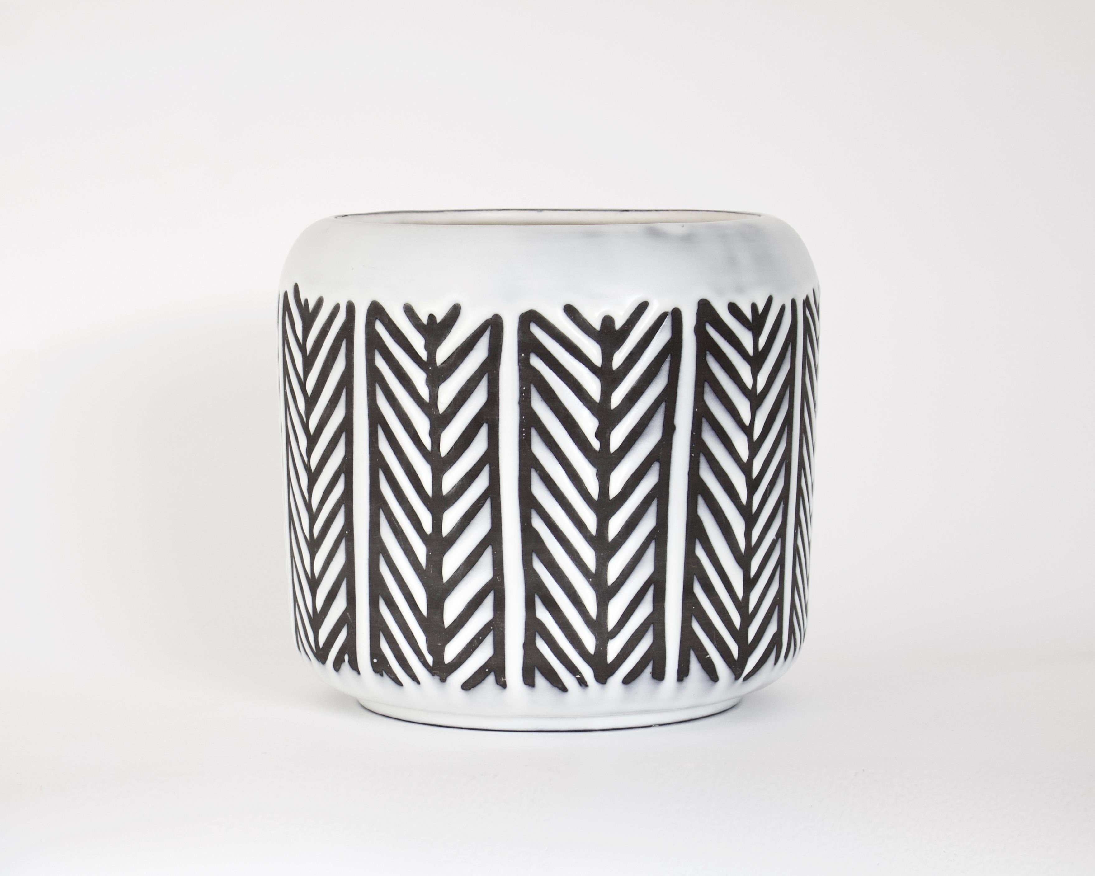 Französischer Keramik-Übertopf oder Vase in Schwarz und Weiß von Roger Capron, um 1956 (Moderne der Mitte des Jahrhunderts) im Angebot