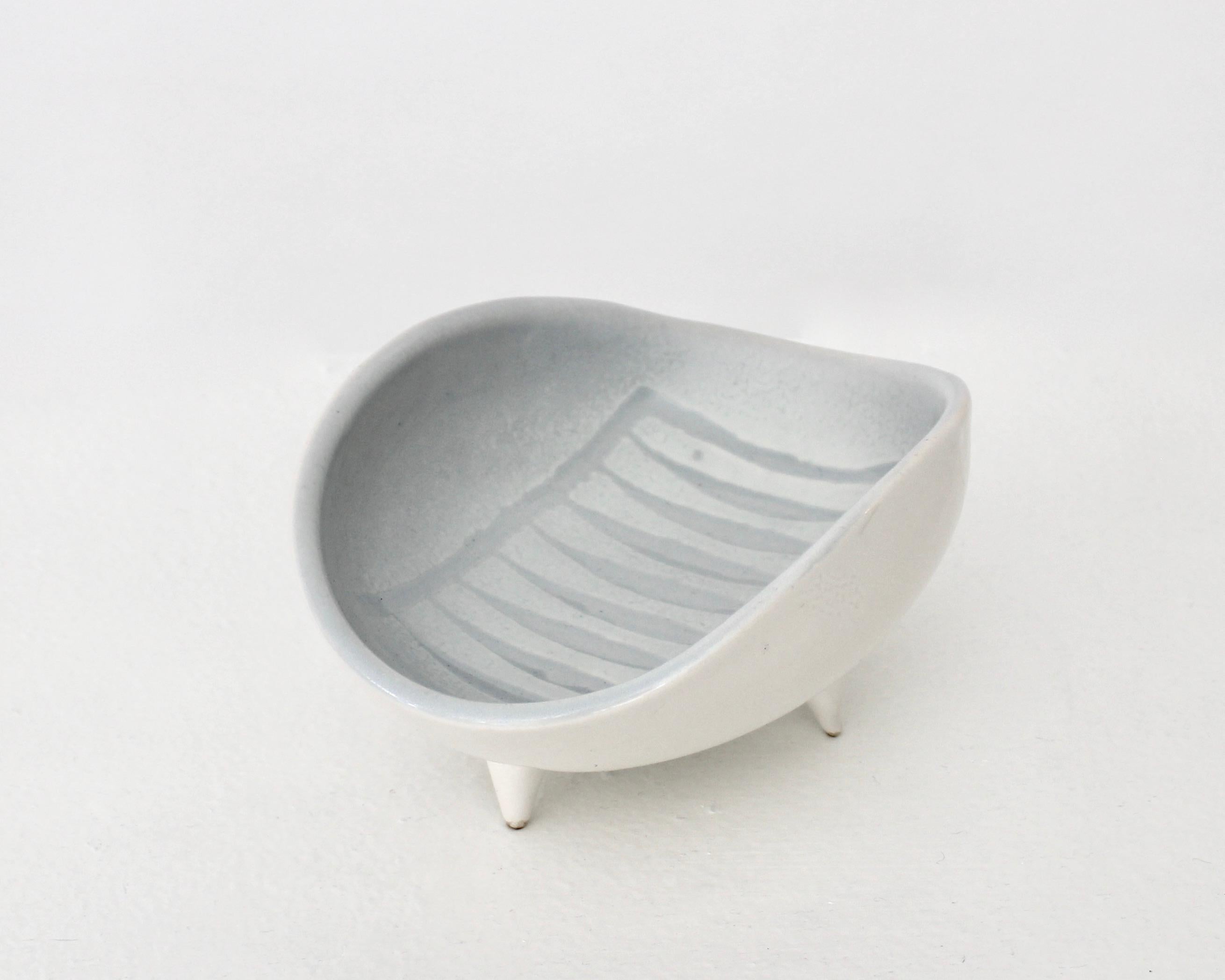 Roger Capron French Ceramic Dish or Coupe Vallauris, Circa 1960 7