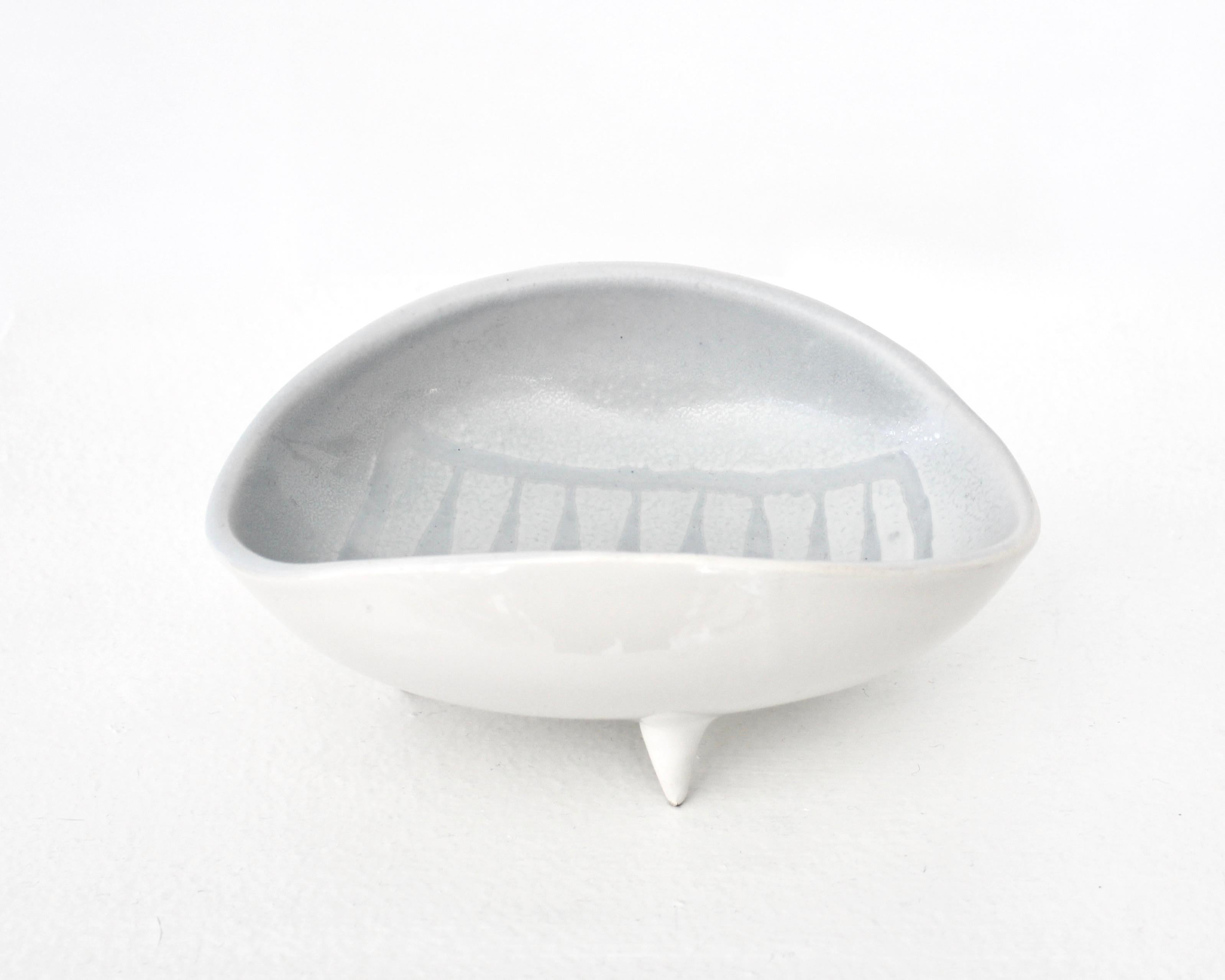 Roger Capron French Ceramic Dish or Coupe Vallauris, Circa 1960 4