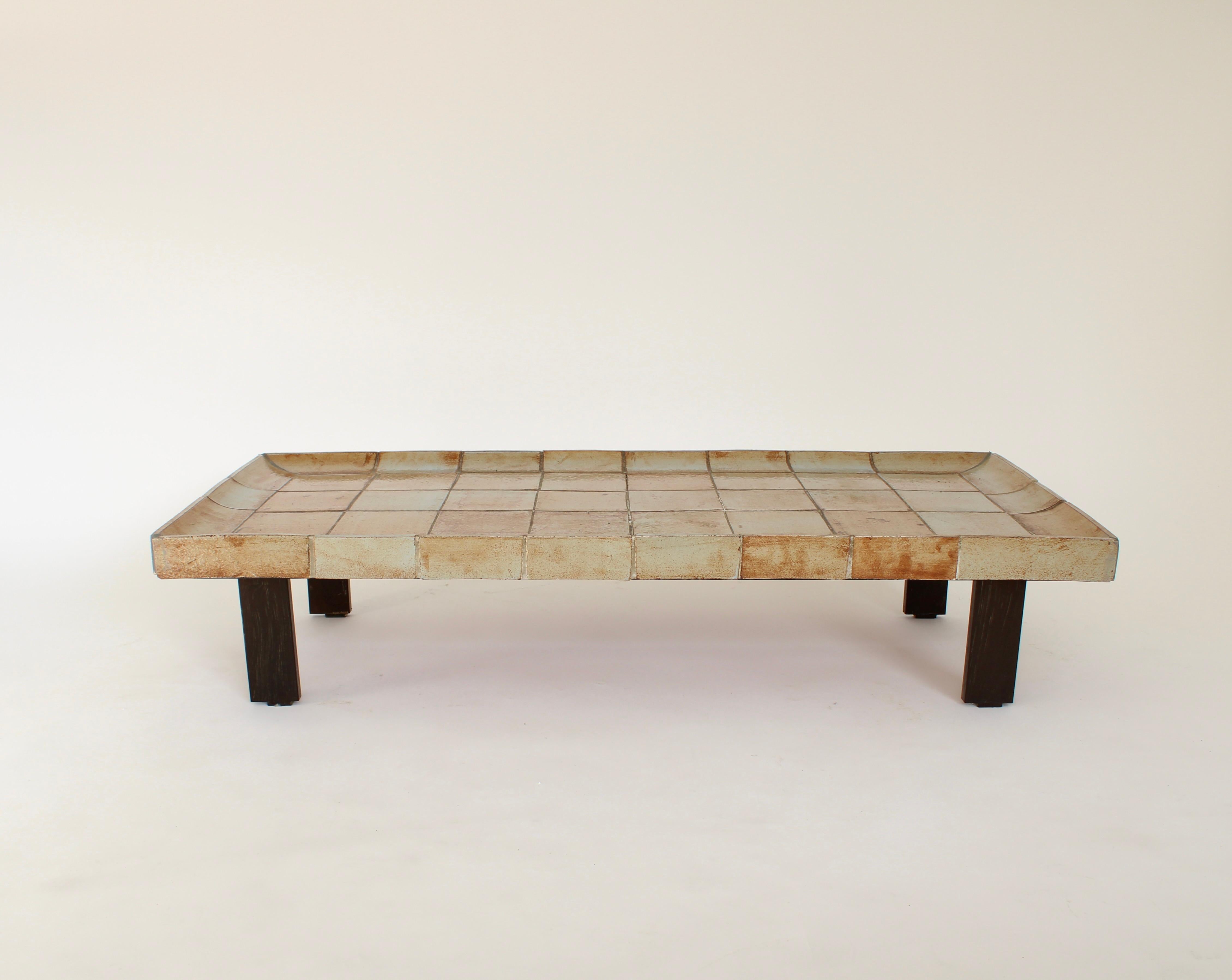 Français Roger Capron Table basse en céramique française Modèle Cuvette Vallauris en vente