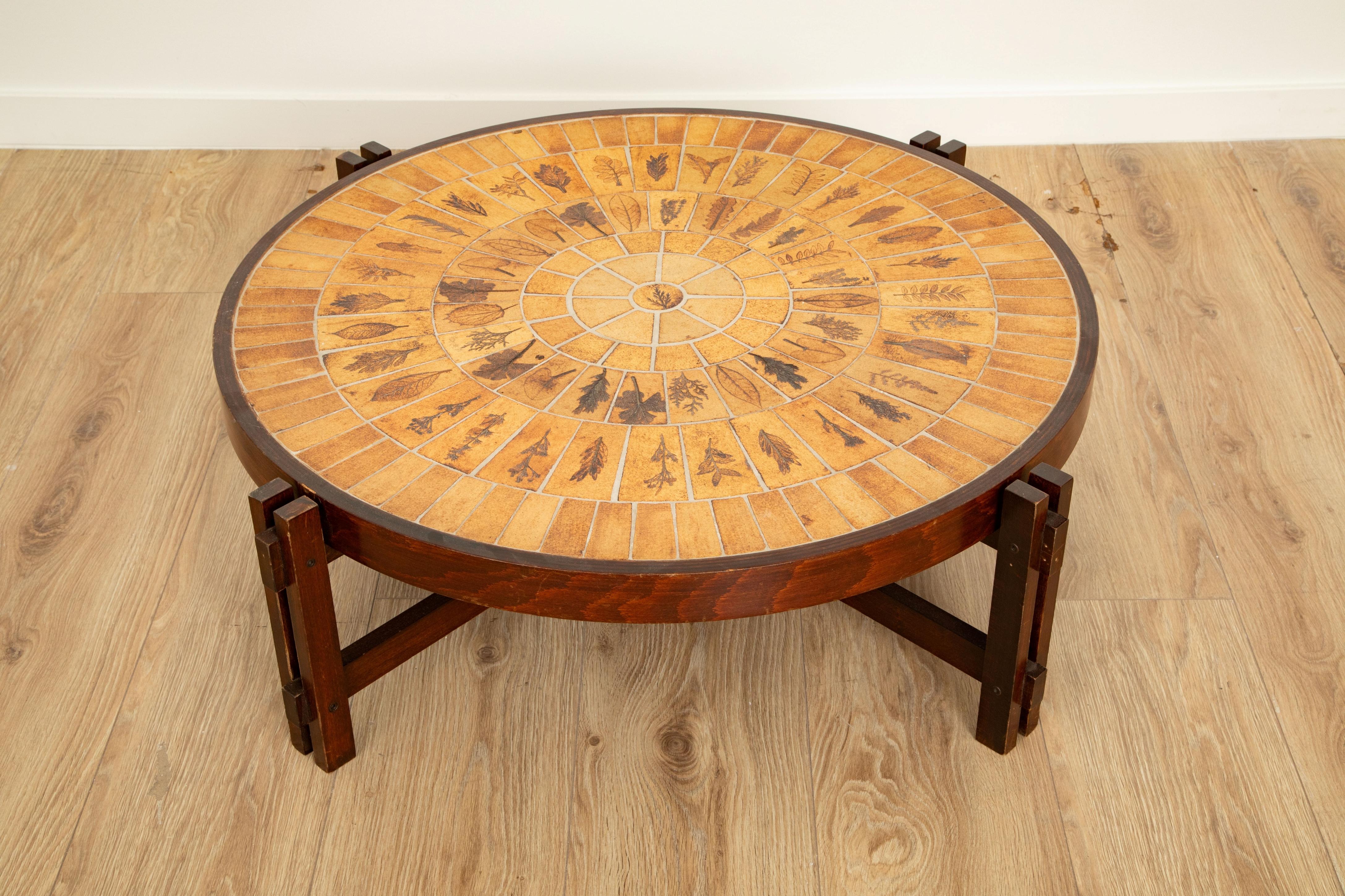 French Roger Capron “Garrigue” Round Coffee Table, Ceramic Tile Top, France 1970 For Sale