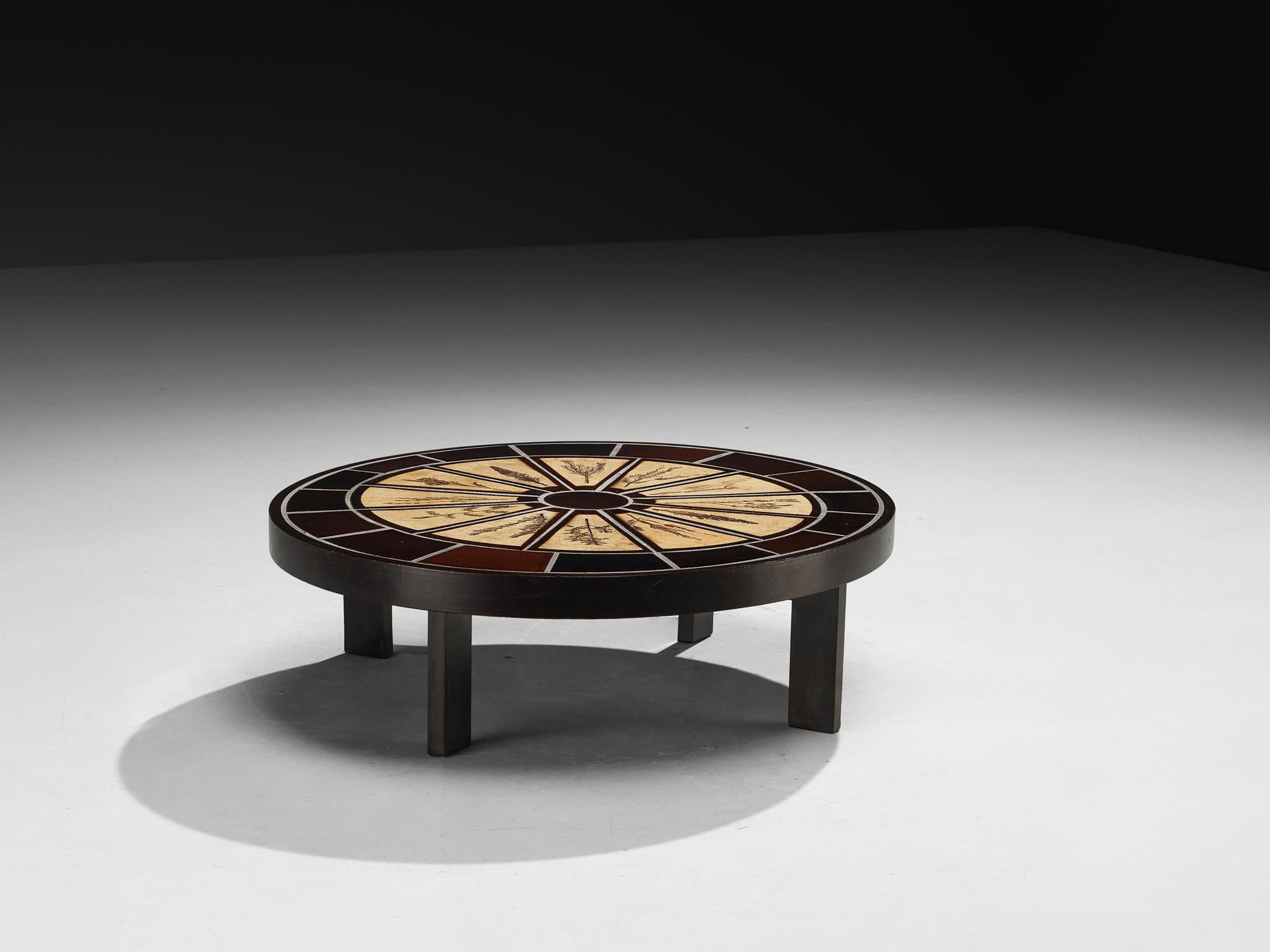 Mid-Century Modern Table basse ovale Roger Capron avec impressions florales en céramique et bois en vente