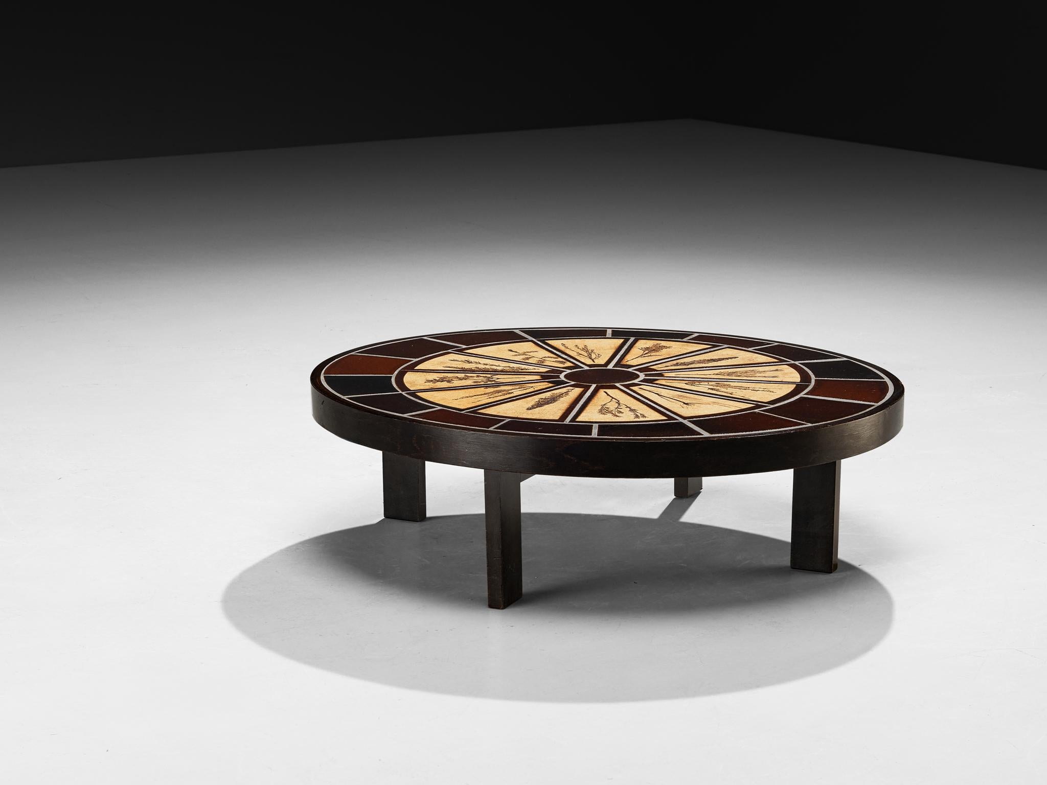Céramique Table basse ovale Roger Capron avec impressions florales en céramique et bois en vente