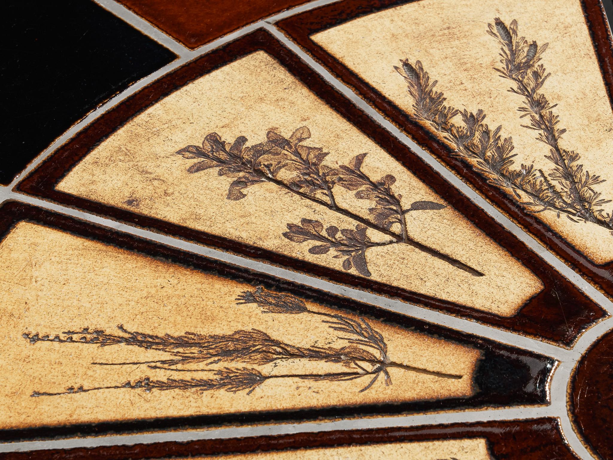 Table basse ovale Roger Capron avec impressions florales en céramique et bois en vente 2