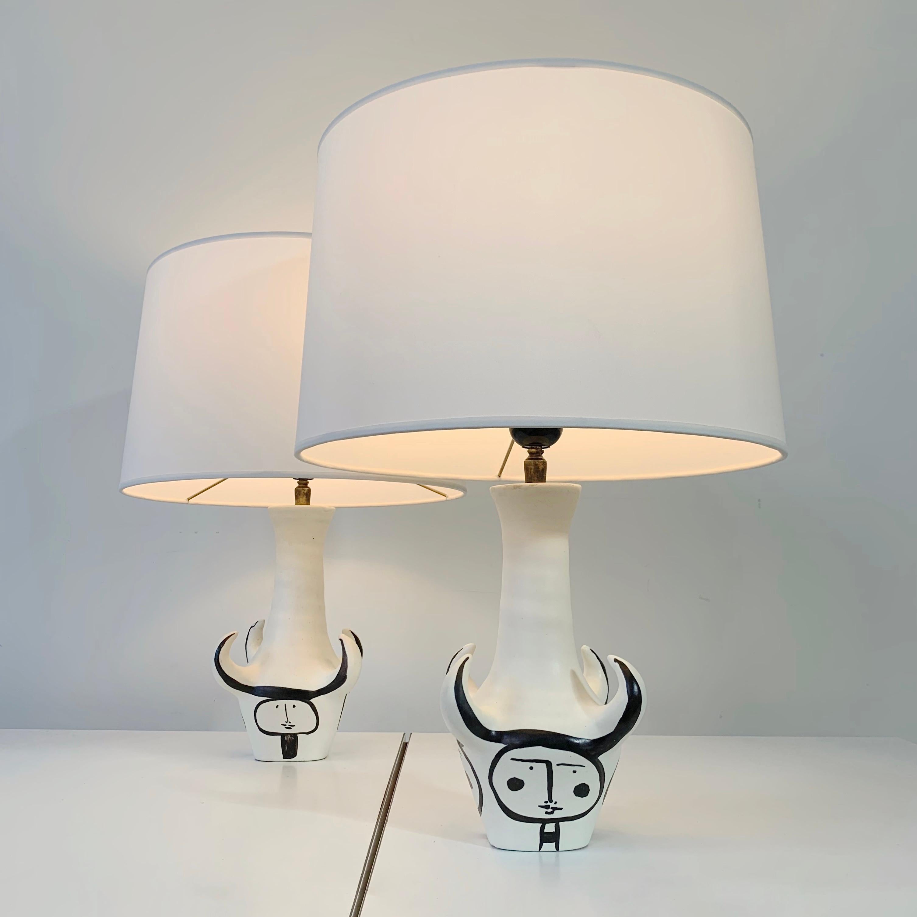 Céramique  Roger Capron Paire de 4 lampes de table en céramique signées Horn , circa 1955, France. en vente