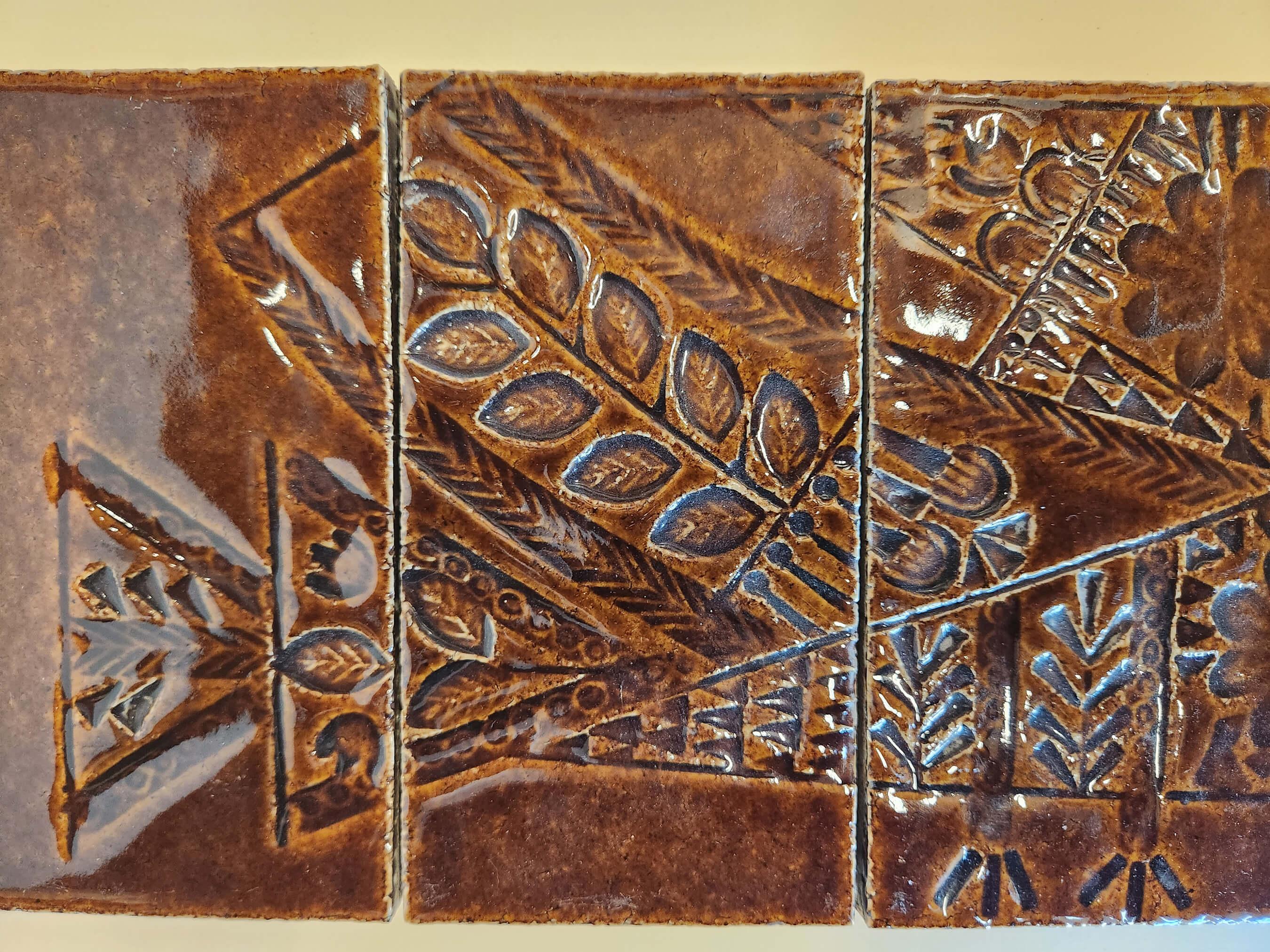 French Roger Capron - Panel with 5 Ceramic Tiles - HEN