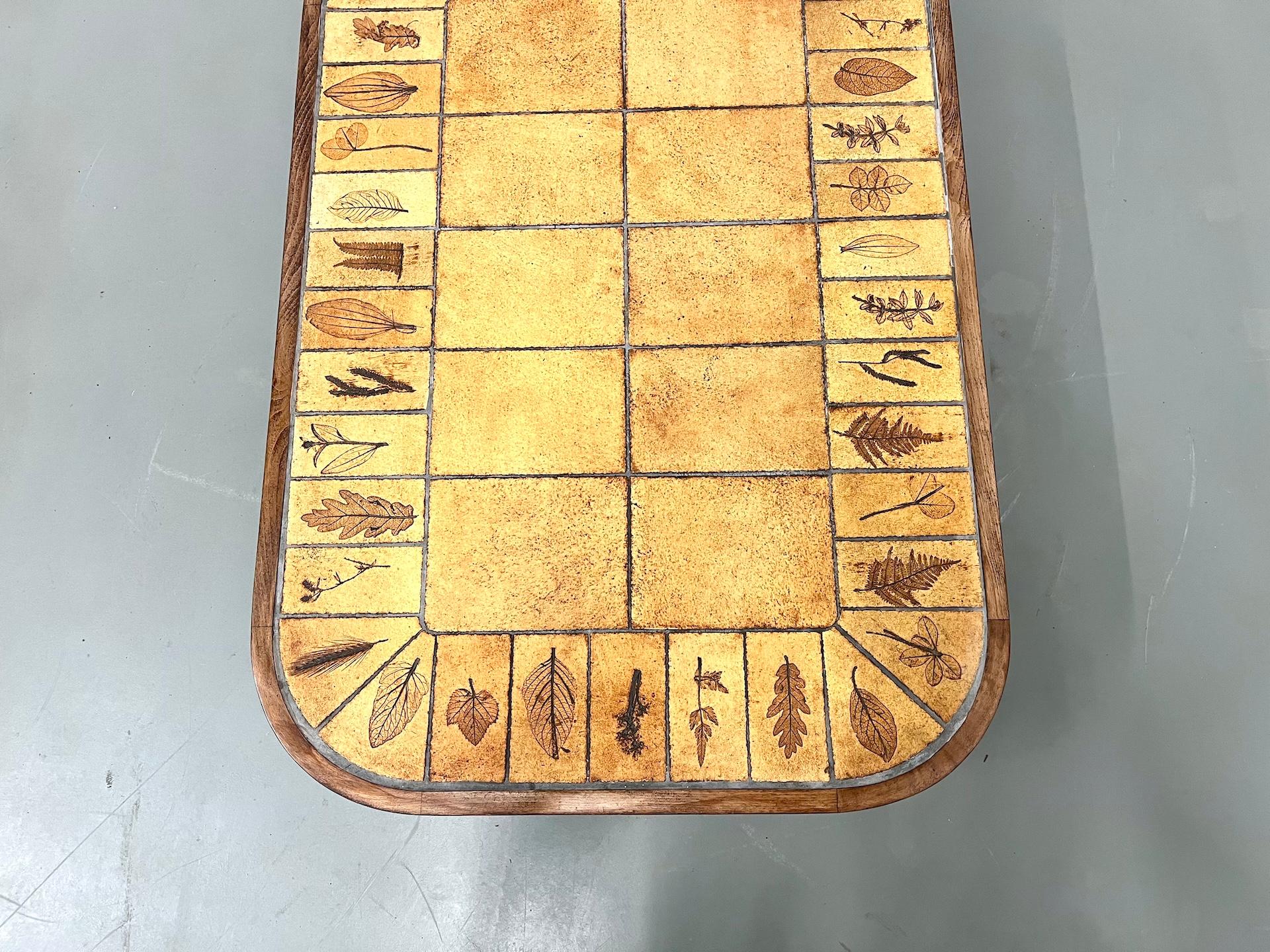 Table basse rectangulaire Roger Capron, modèle Herbiers en vente 1