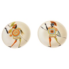Roger Capron Set de 2 assiettes en céramique avec personnages stylisés, Vallauris 1950s