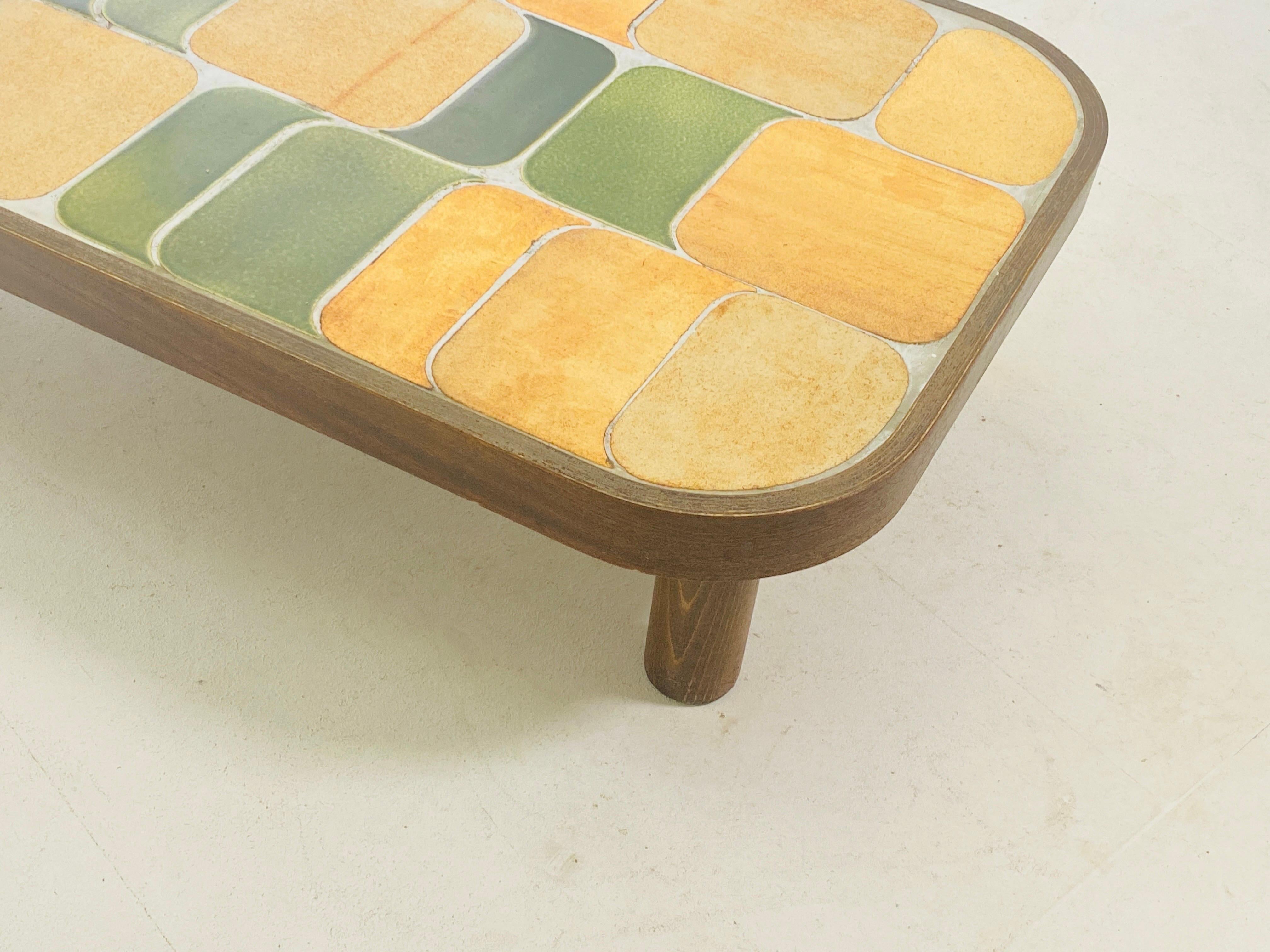French Roger Capron ‘Shogun’ Coffee Table in Ceramic France 1970 Brown and Green Color