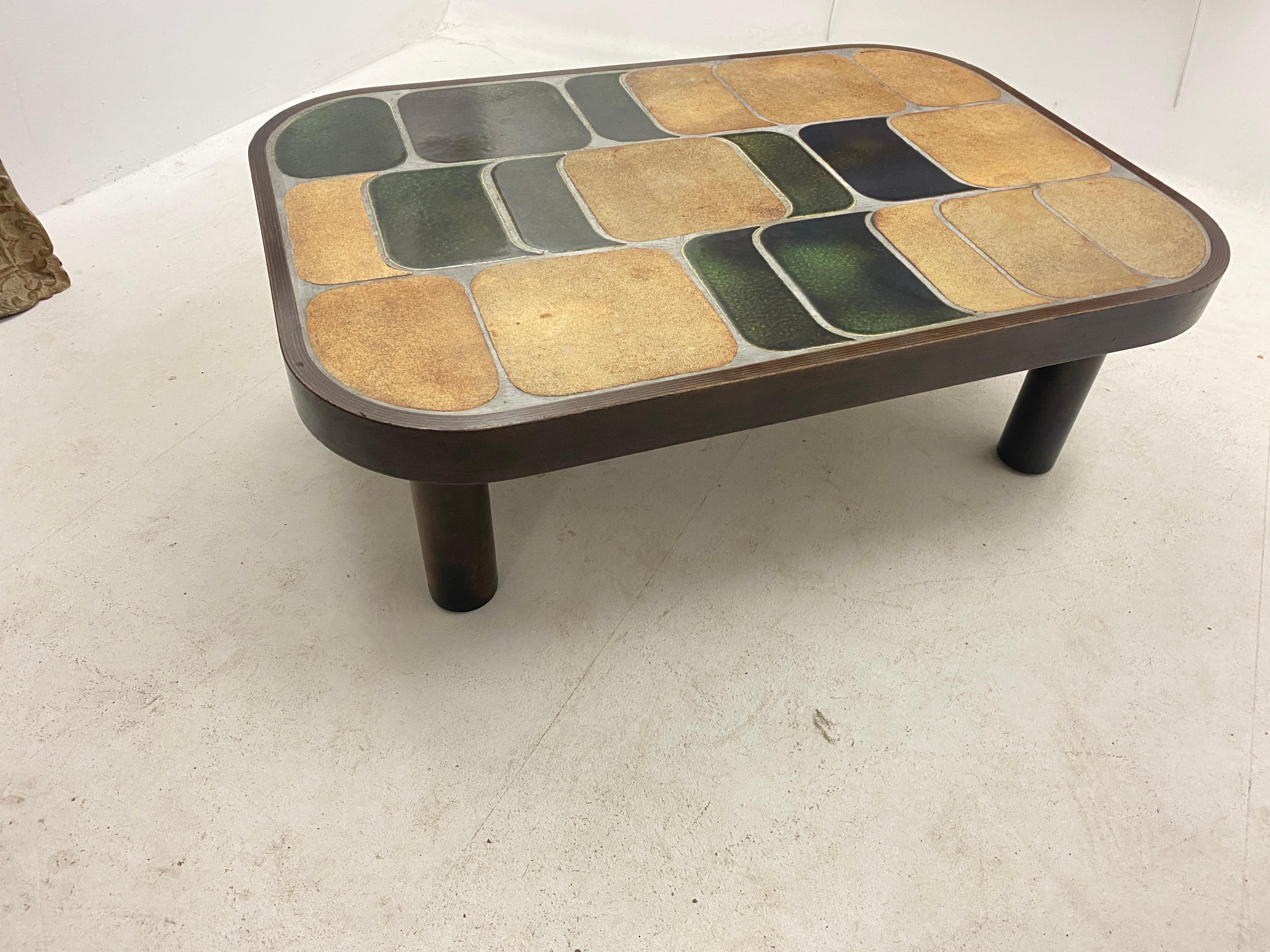 Roger Capron ‘Shogun’ Coffee Table in Ceramic France 1970 Brown and Green Color In Good Condition In Auribeau sur Siagne, FR