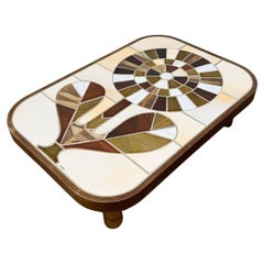 Table basse Roger Capron Shogun à motif de fleurs, France, années 1960