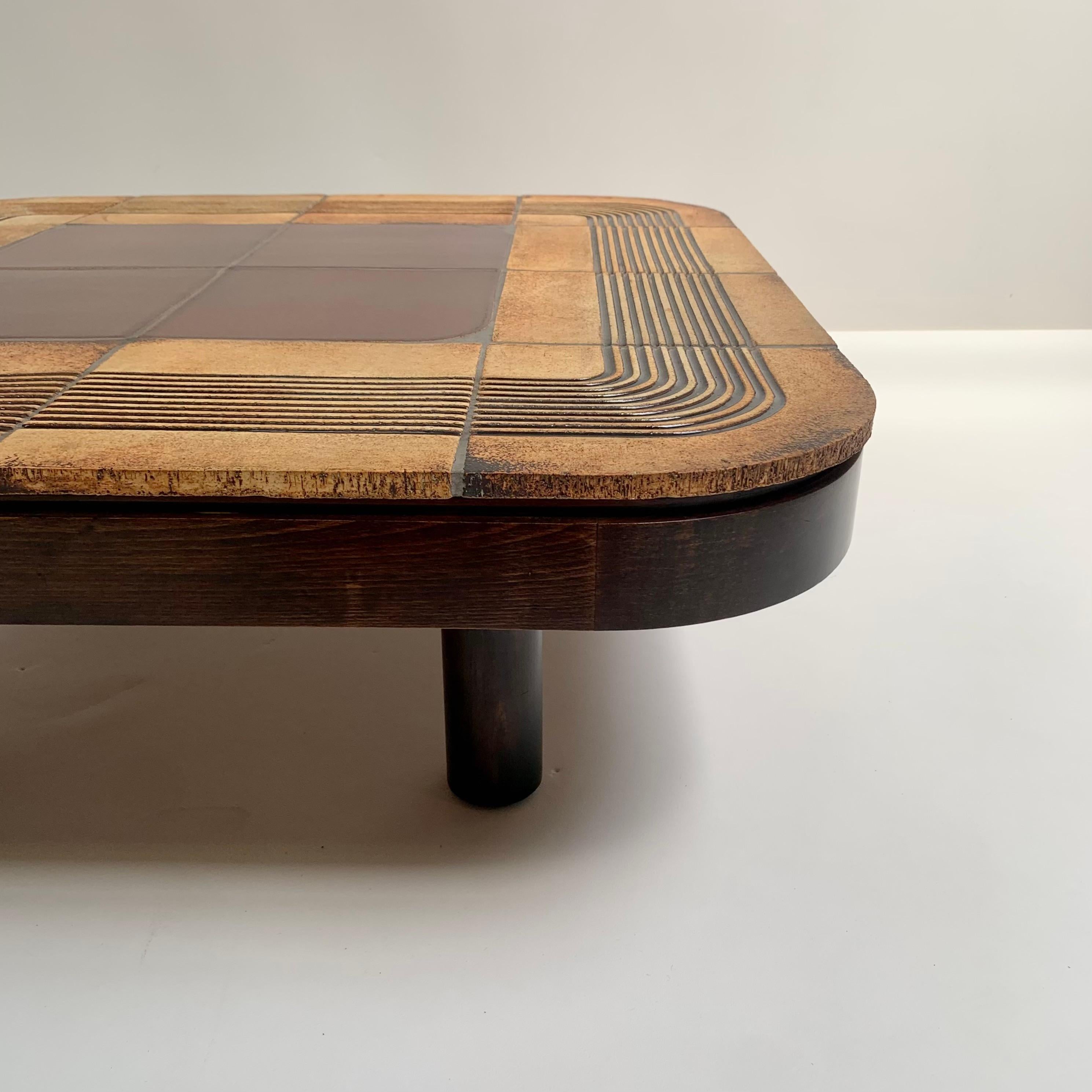 Roger Capron Signierter Mambo Couchtisch aus Keramik, um 1970, Frankreich. im Angebot 1
