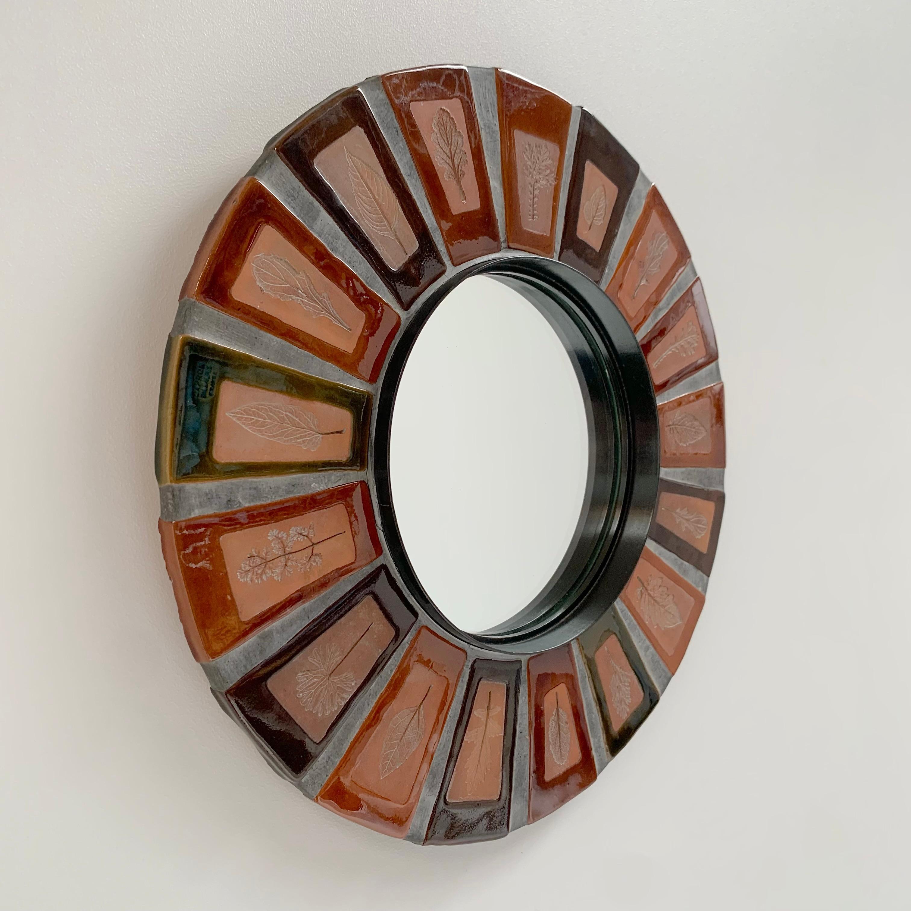 Mid-Century Modern Roger Capron Signed Ceramic Round Mirror, circa 1970, Vallauris, France. For Sale