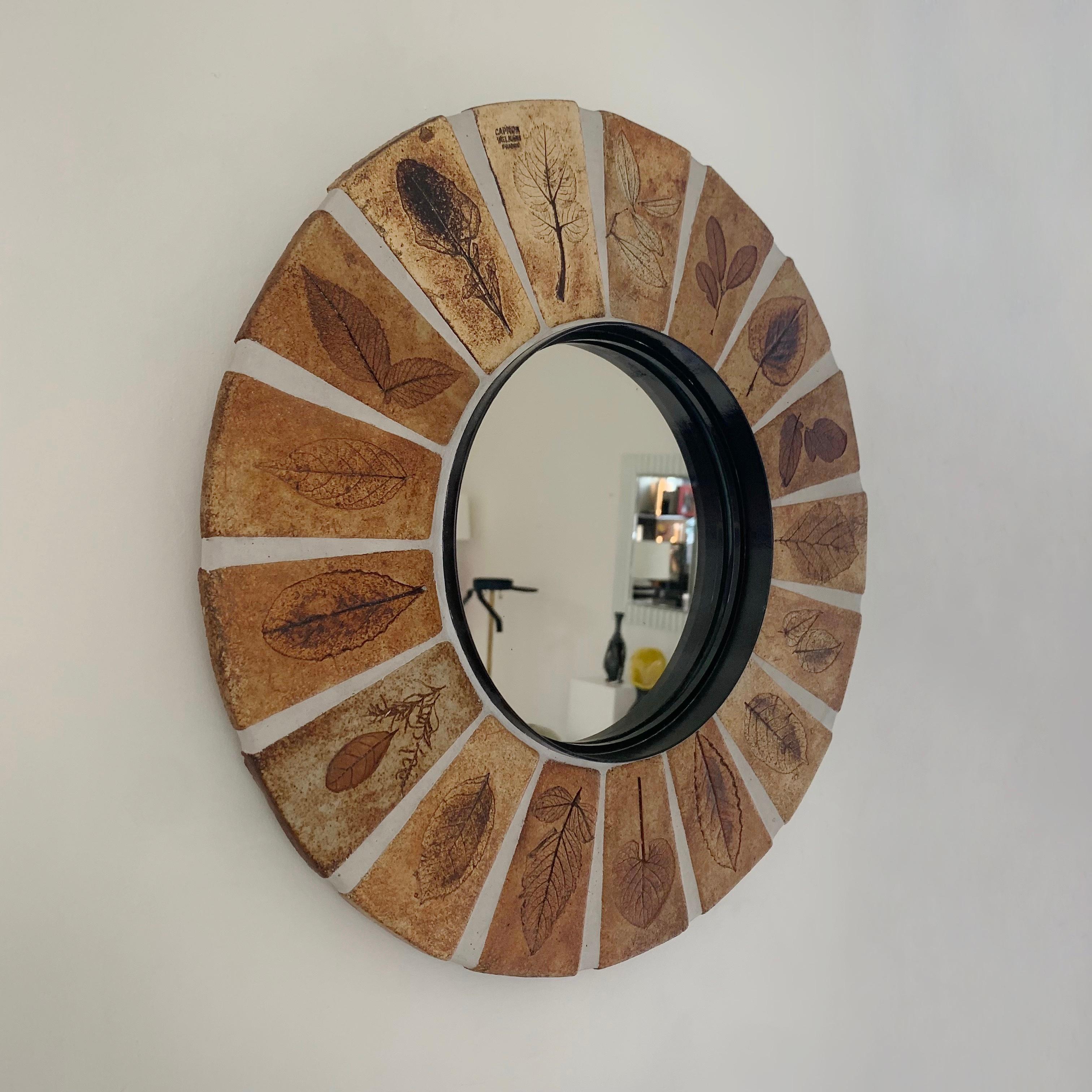 Roger Capron Signed Ceramic Round Mirror, circa 1970, Vallauris, France. In Good Condition In Brussels, BE