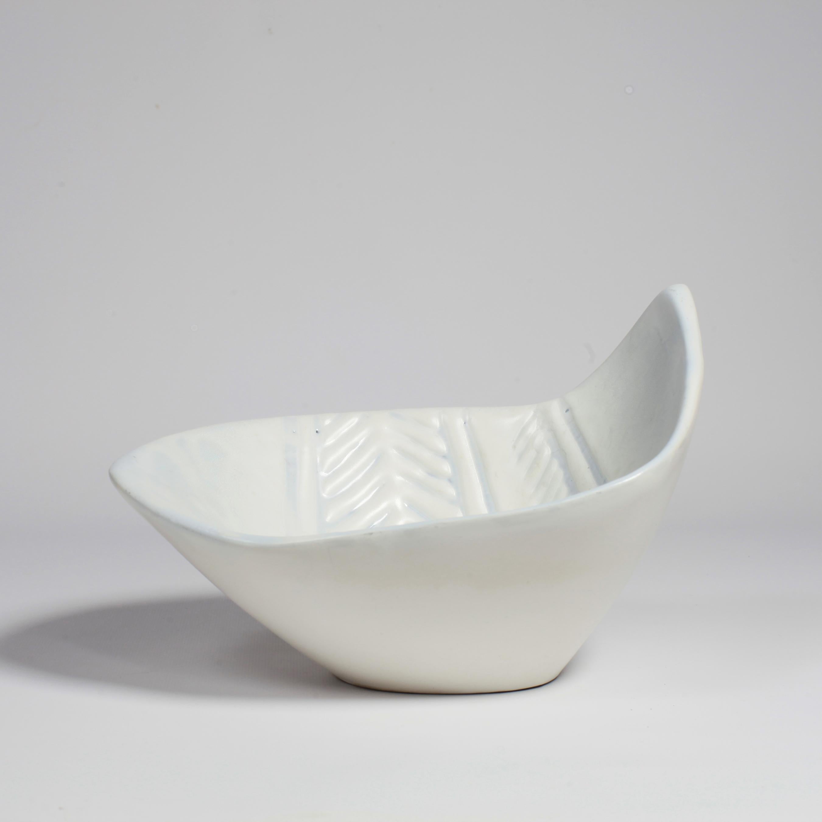 Mid-Century Modern Roger Capron White Ceramic Bowl Vallauris France, 1960