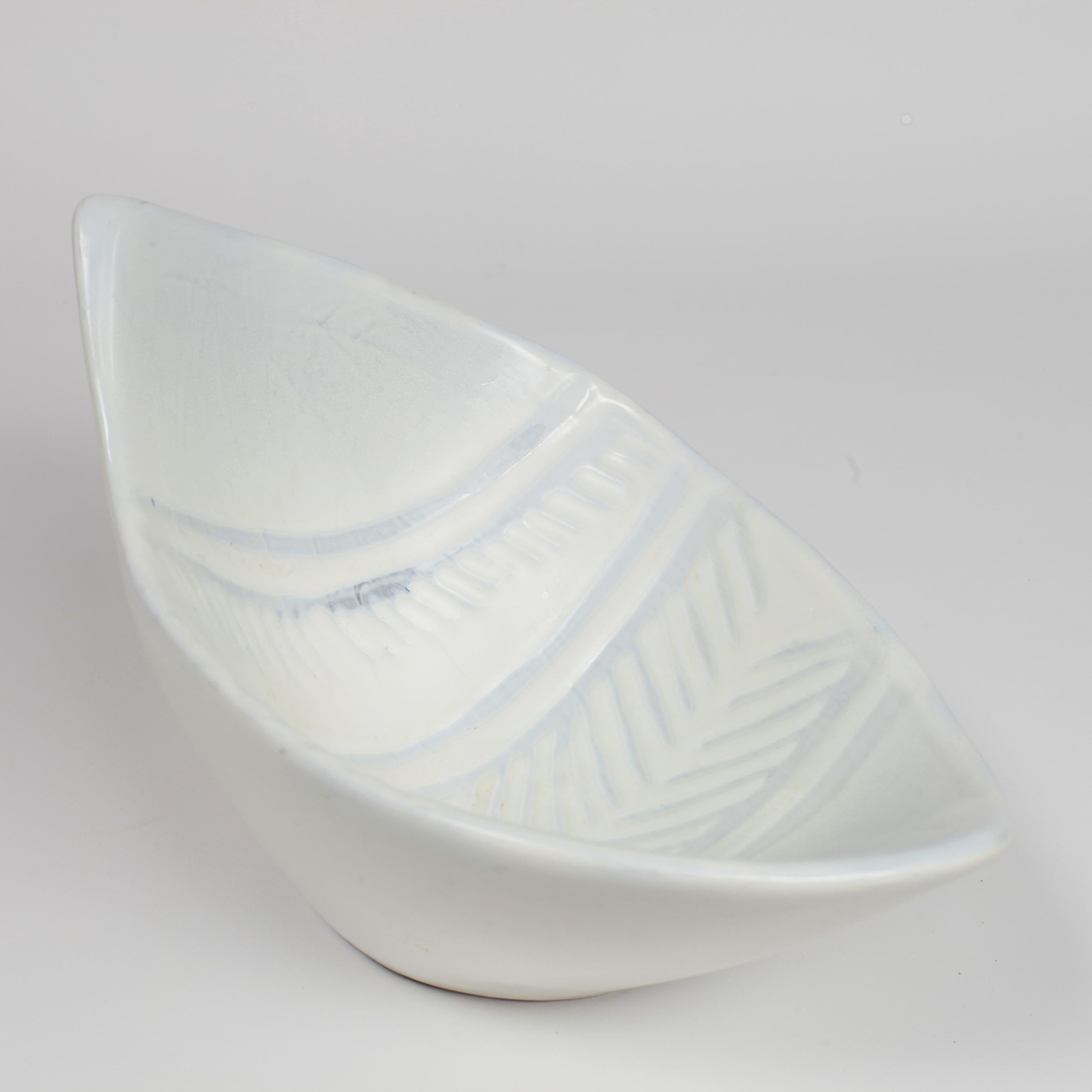 Roger Capron White Ceramic Bowl Vallauris France, 1960 2