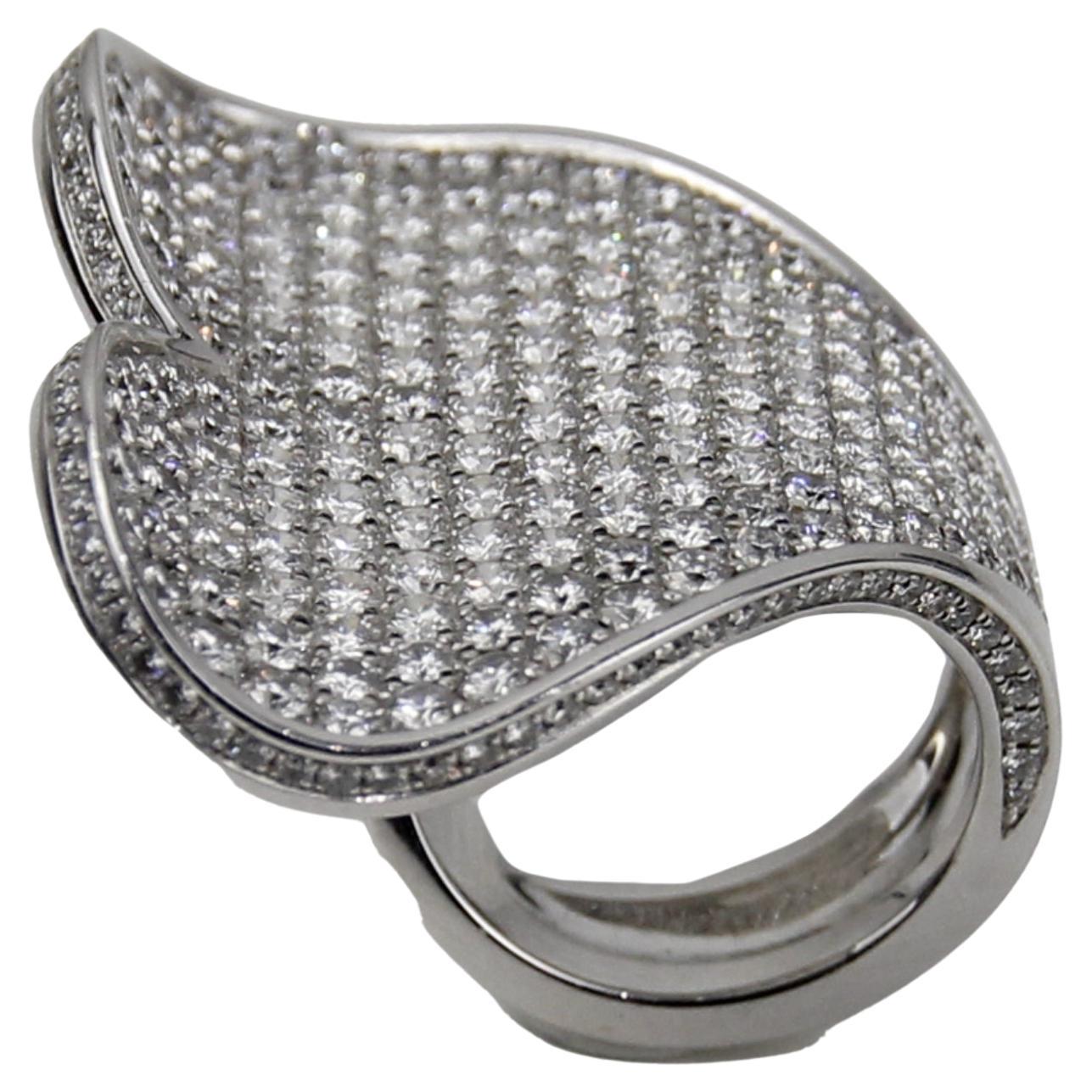 Roger Dubuis 18K White Gold 7.50 Ctw Diamond Heart Ring For Sale