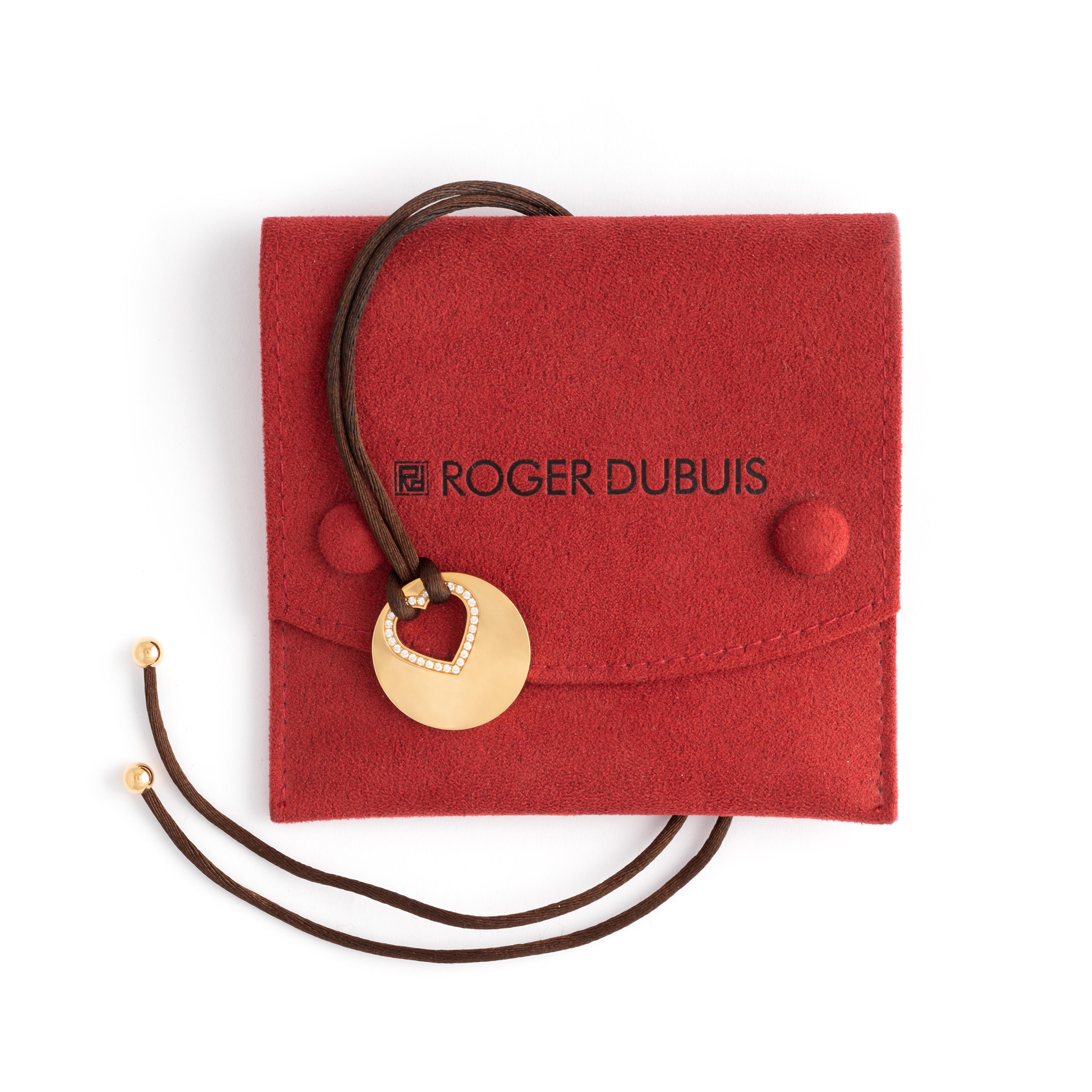 Taille ronde Roger Dubuis Collier à pendentif en or 18 carats et diamants en vente