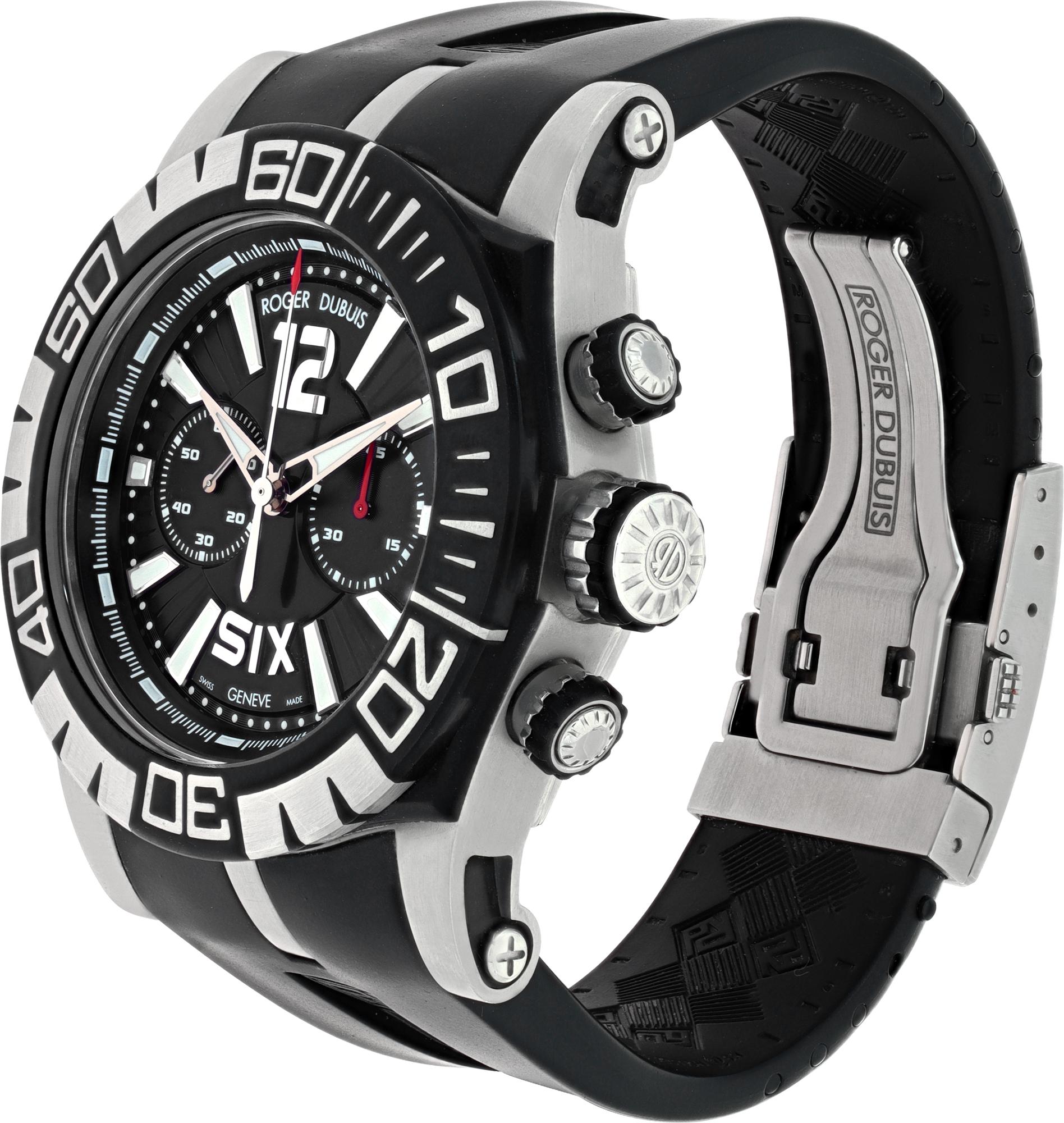 Roger Dubuis Easy Diver on an original Roger Dubuis rubber strap with an original deployant buckle. Black dial with luminescent stick markers and luminescent hands. 36 jewel automatic movement with penwork caseback with micro-rotor and column wheel