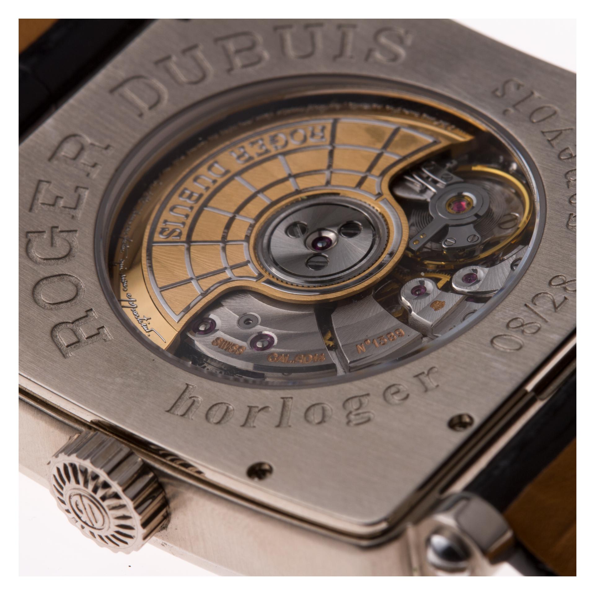 Roger Dubuis Golden Square 18k white gold watch Ref DBGS0322 In Excellent Condition For Sale In Surfside, FL