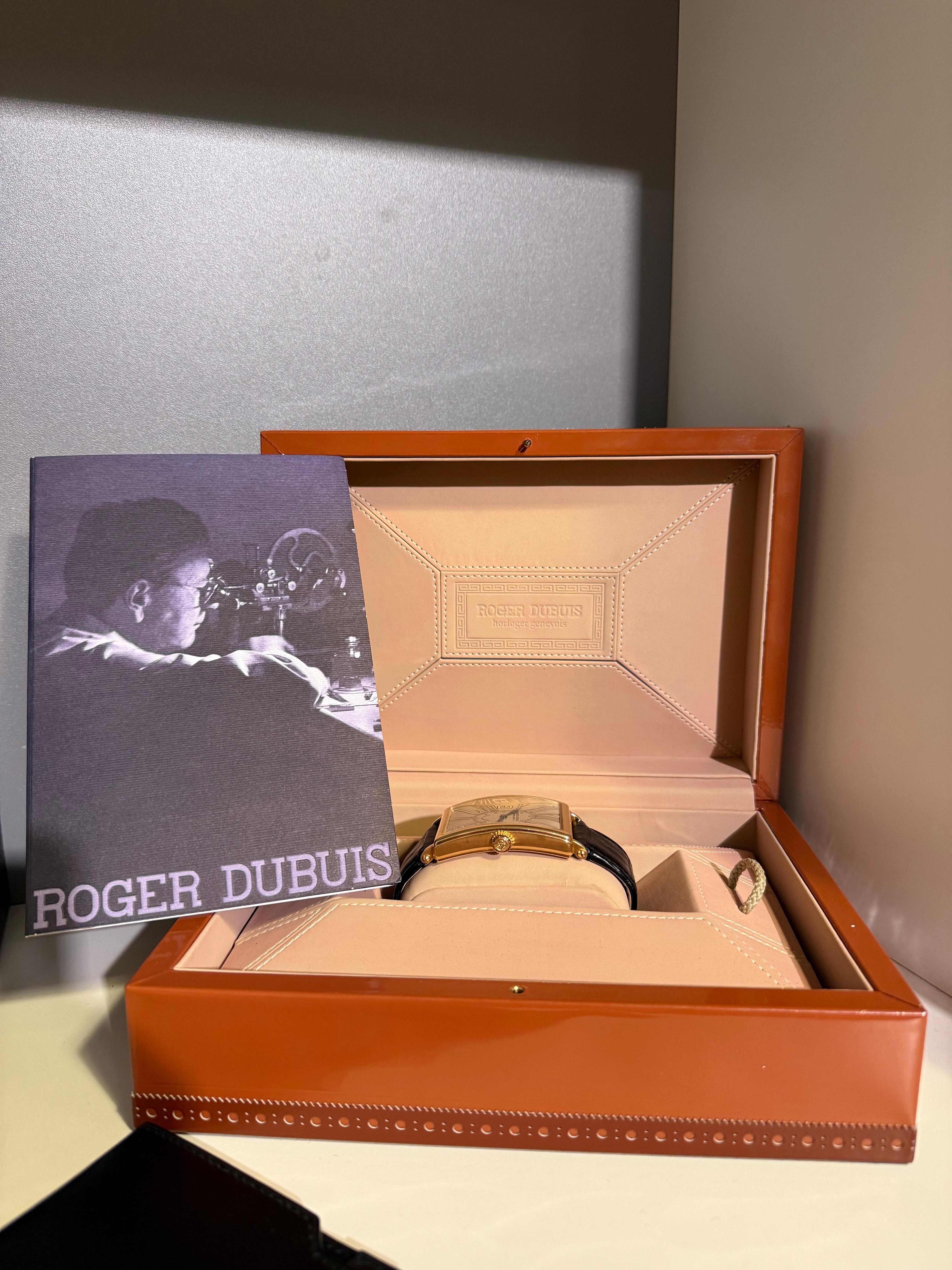 Roger Dubuis Much More 18k Limited Edition n 03/28 For Sale 8