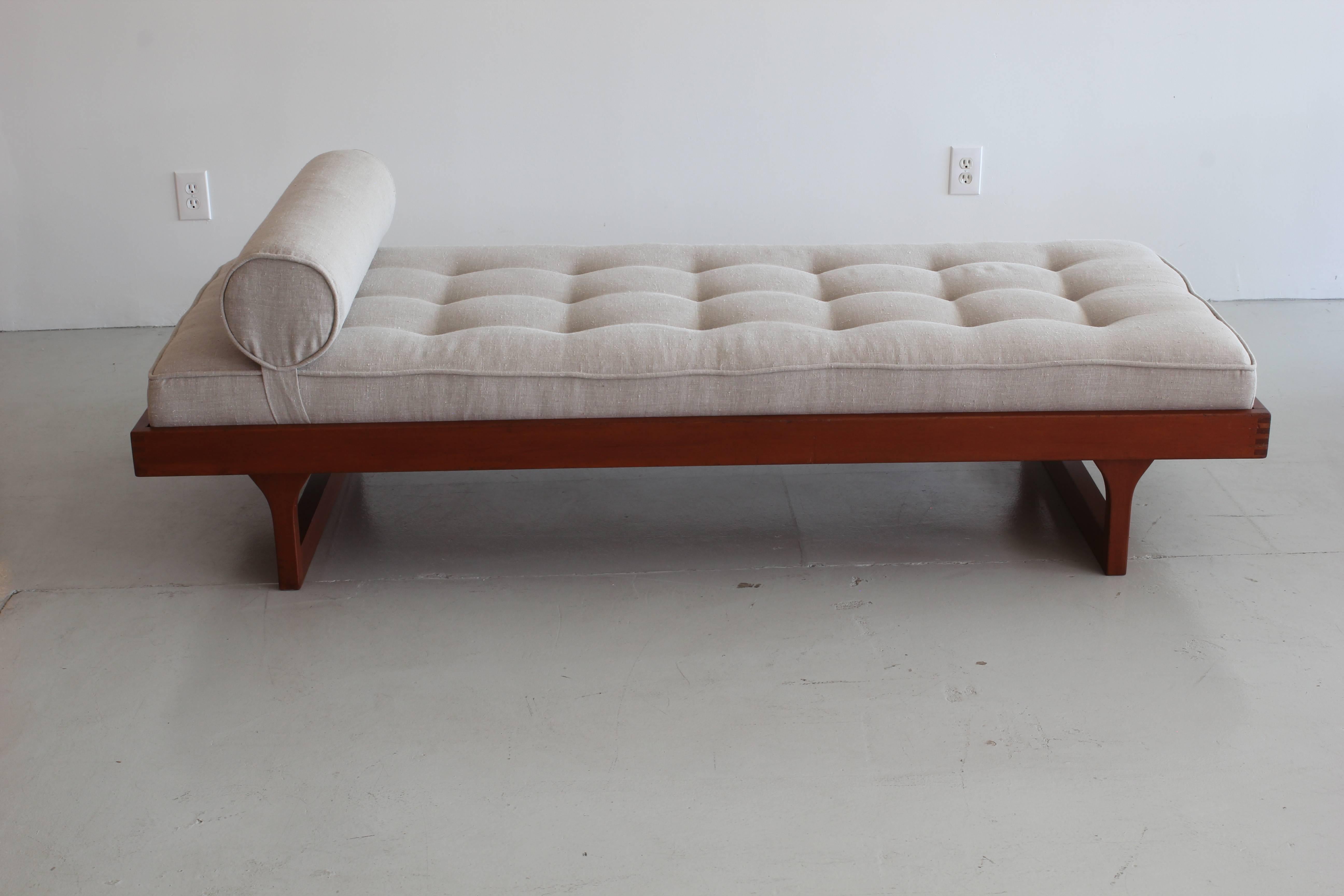 Roger Fatus French Tufted Daybed 1