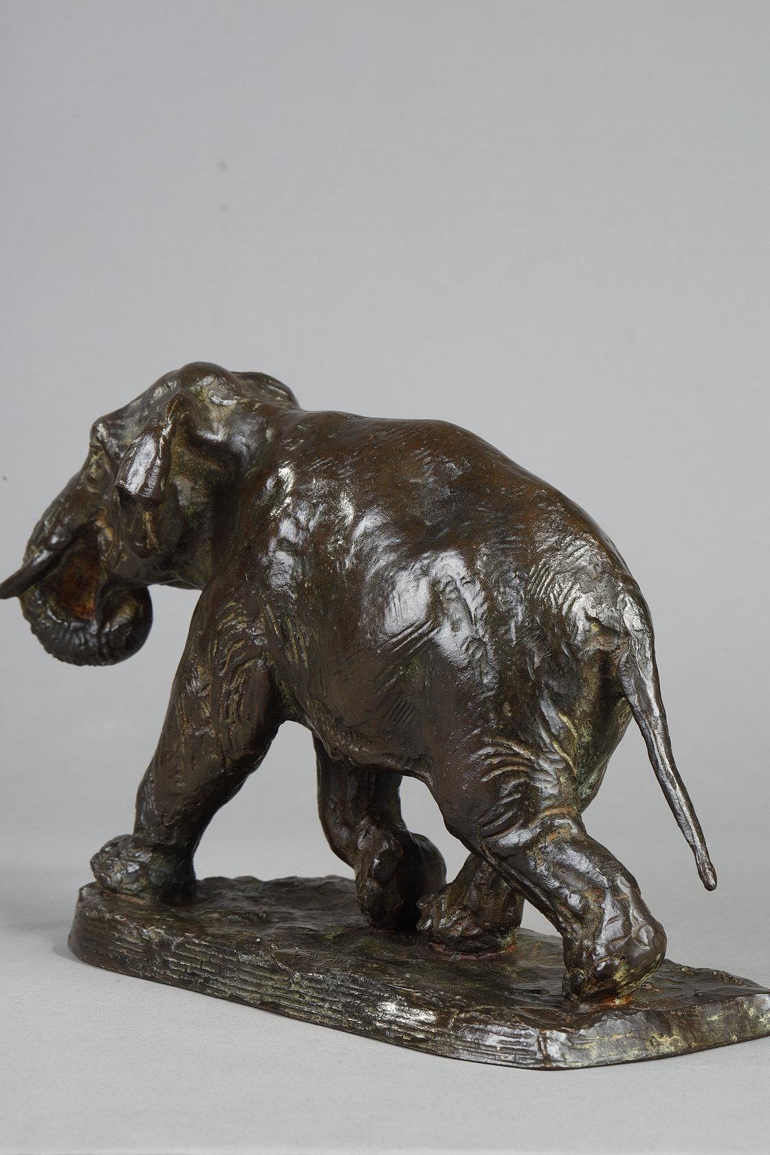 Elephant running with coiled trunk For Sale 4