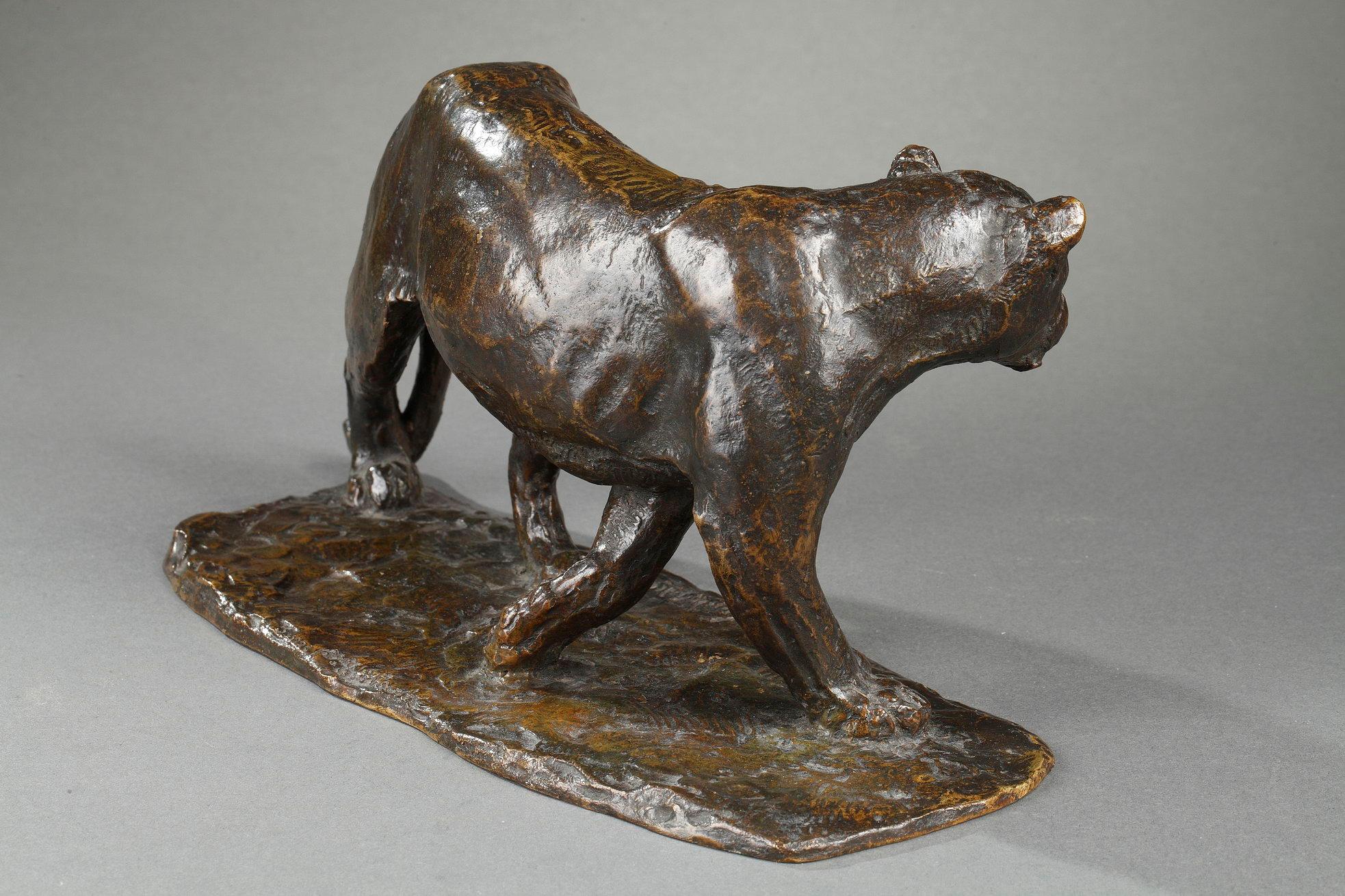 Lioness Turning
by Roger GODCHAUX (1878-1958)
 
A very fine bronze sculpture with nuanced dark brown patina
Signed 