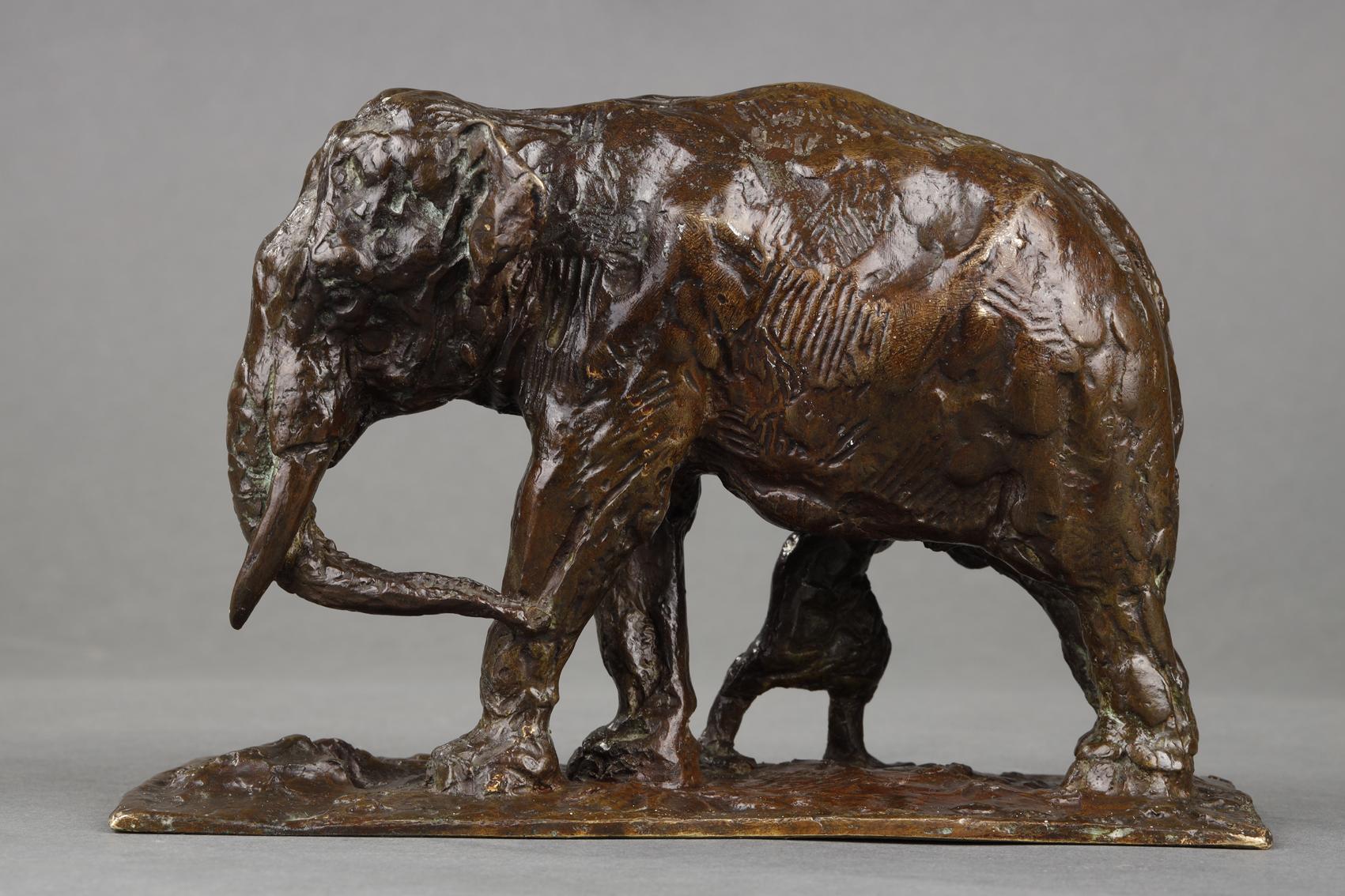 Mahout che lava il suo elefante - Sculpture di Roger Godchaux