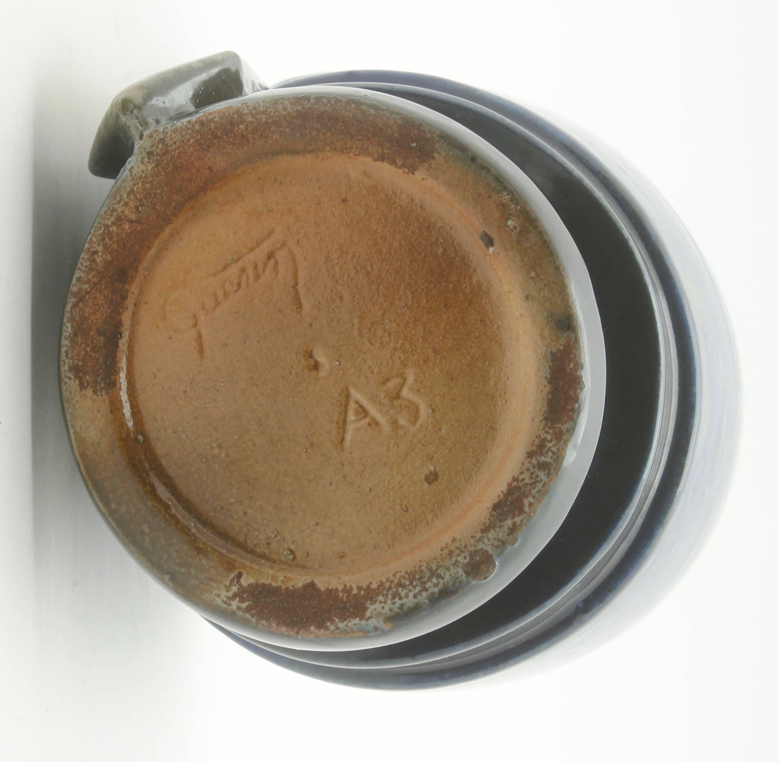 Roger Guerin Bouffioulx Tarro de cerámica artística belga con tapa, 1927 Firmado Glaseado en venta