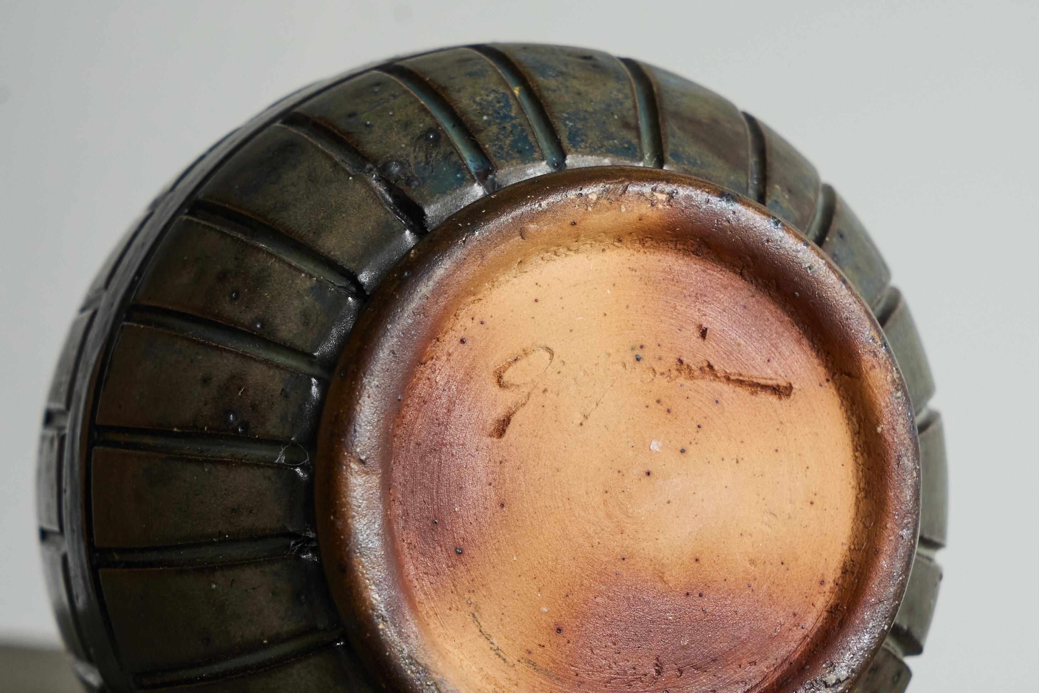 Vase Roger Guérin Studio Pottery Belgique années 1930 Bon état - En vente à Meer, VAN