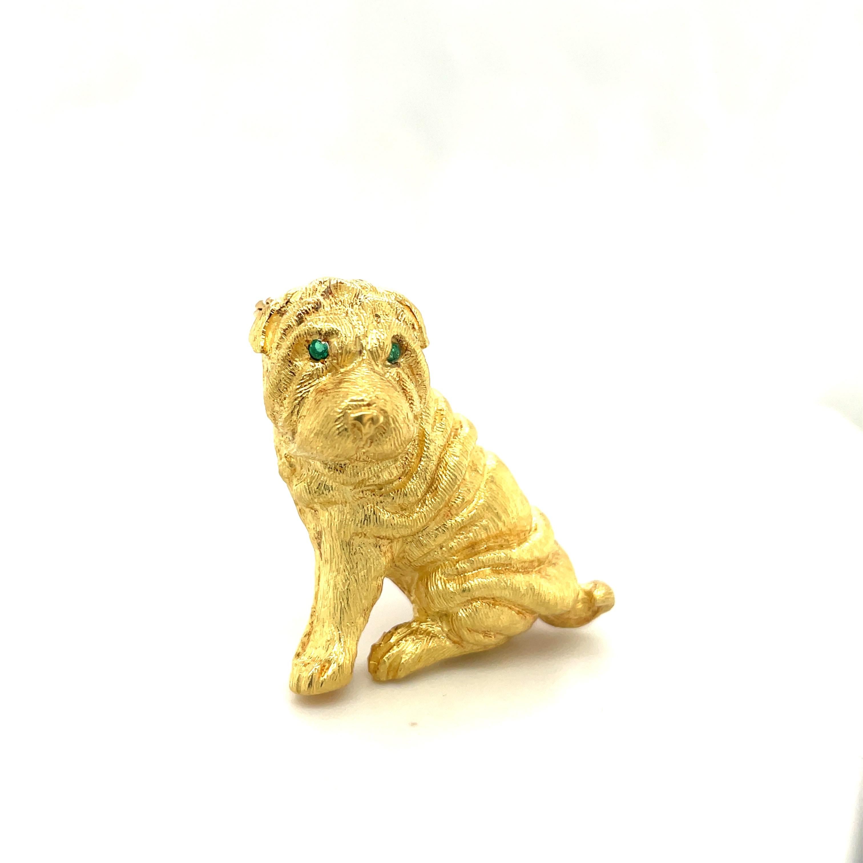 Taille ronde Roger Guillochon pour Cellini NYC Broche Shar Pei en or jaune 18 carats en vente