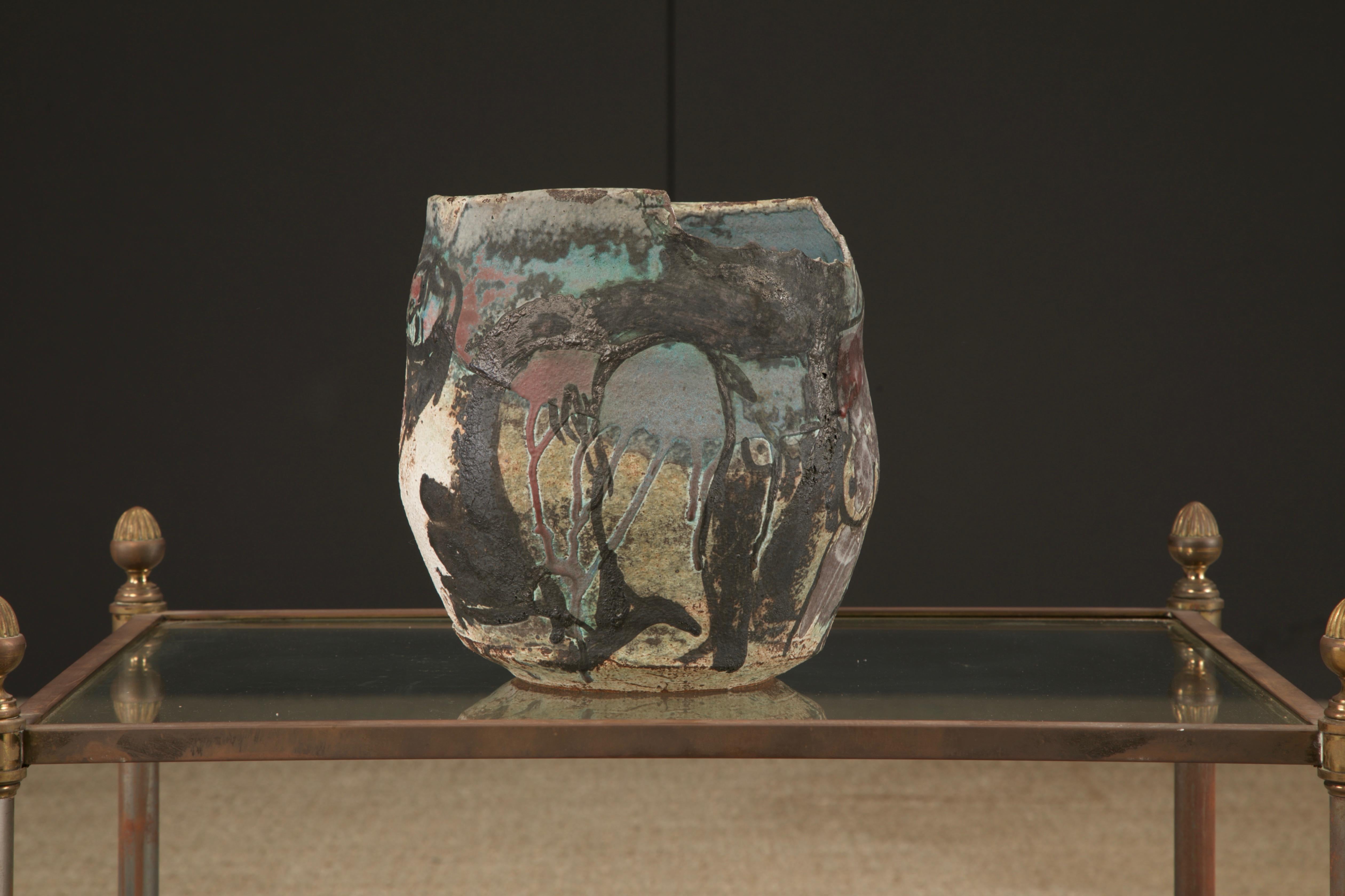 Smaltato Roger Herman Vaso erotico in ceramica con bordo decostruito, firmato e datato 97'. in vendita