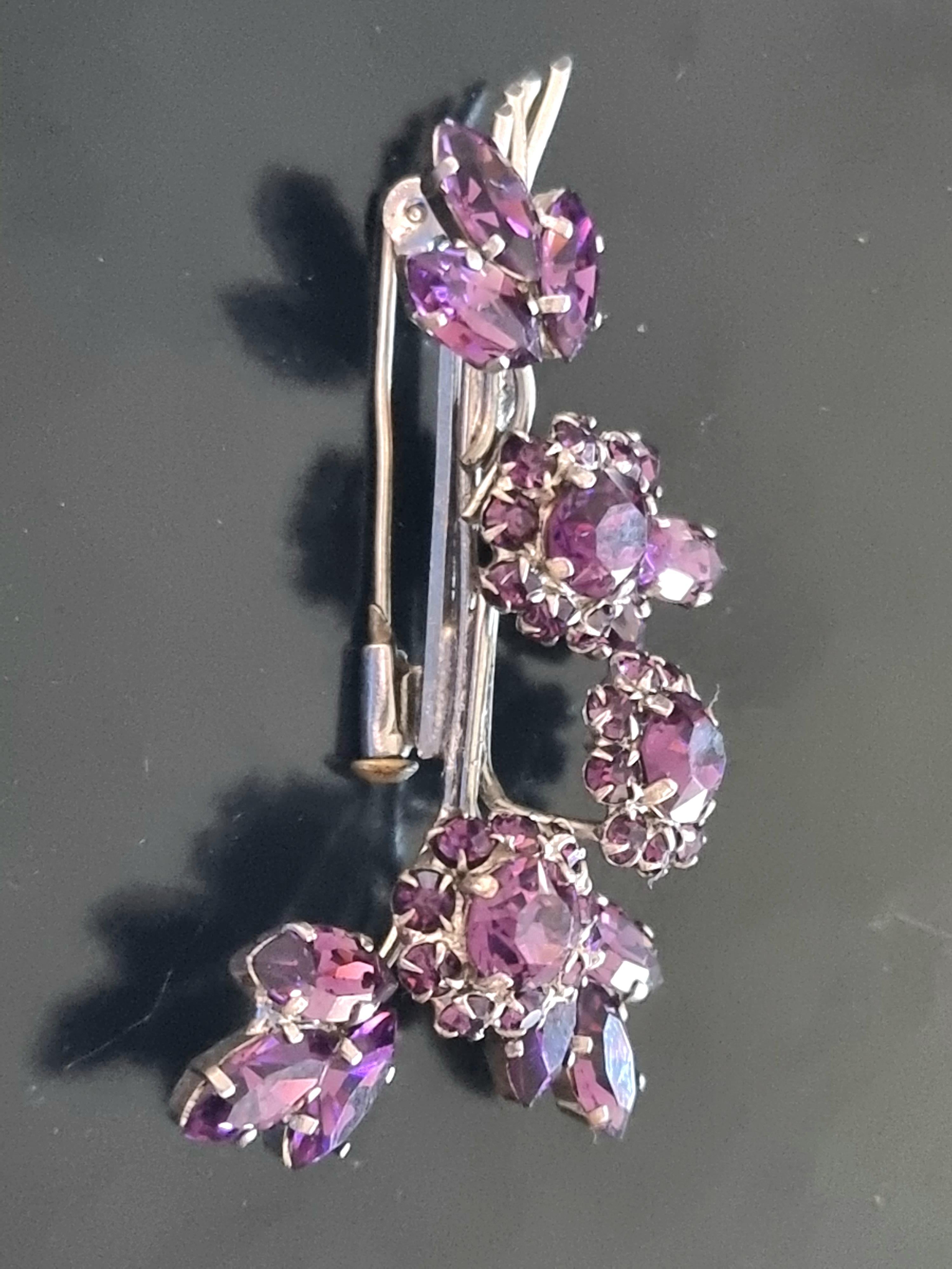 ROGER Jean Pierre, Beautiful old brooch, vintage from the 50s, High Fashion For Sale 3