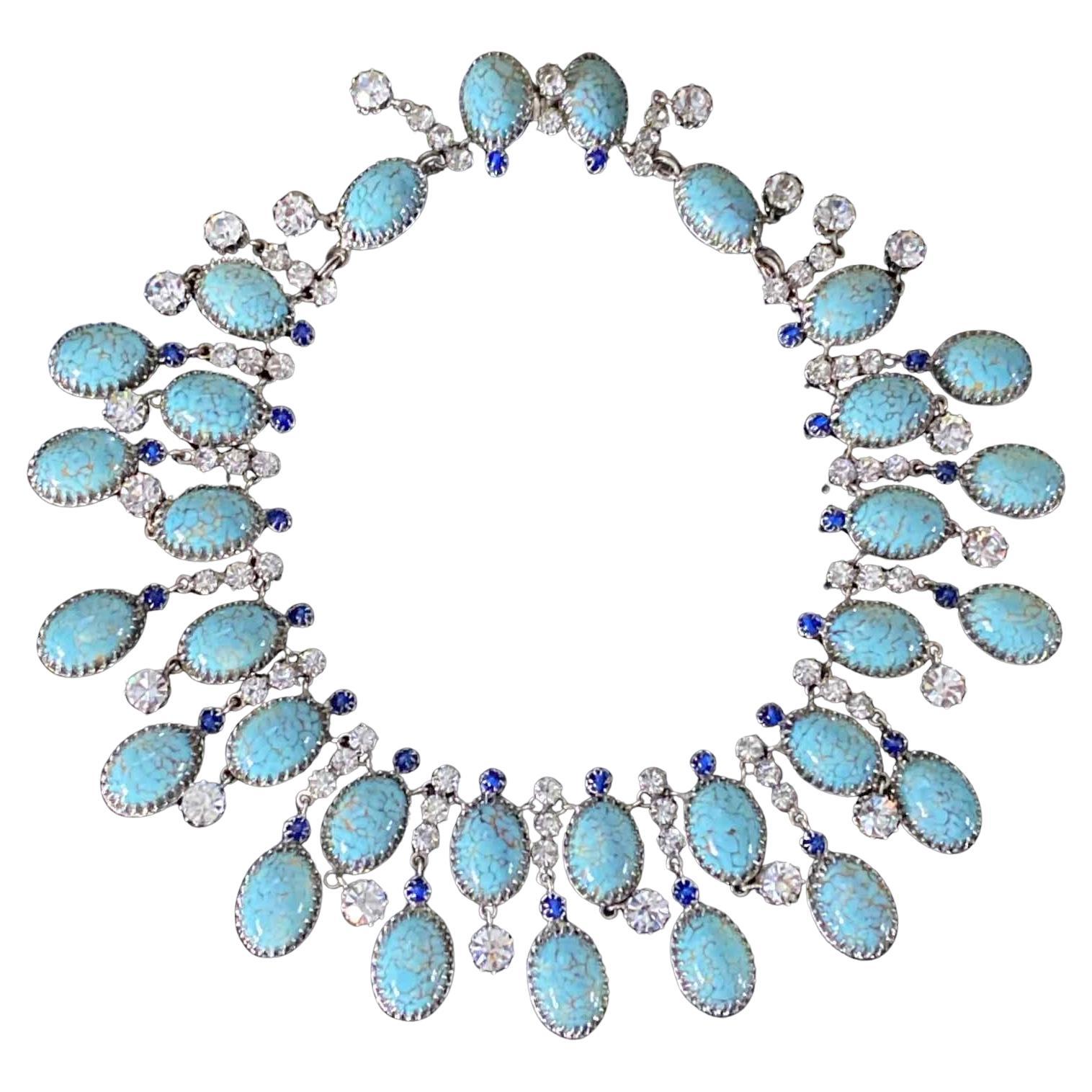 Ce collier rare et d'une beauté exceptionnelle a été réalisé pour Christian Dior à la fin des années 1940 et au début des années 1950.

Nous pensons que ce collier a été réalisé par Roger Jean Pierre à l'époque où il travaillait pour Francis Winter.
