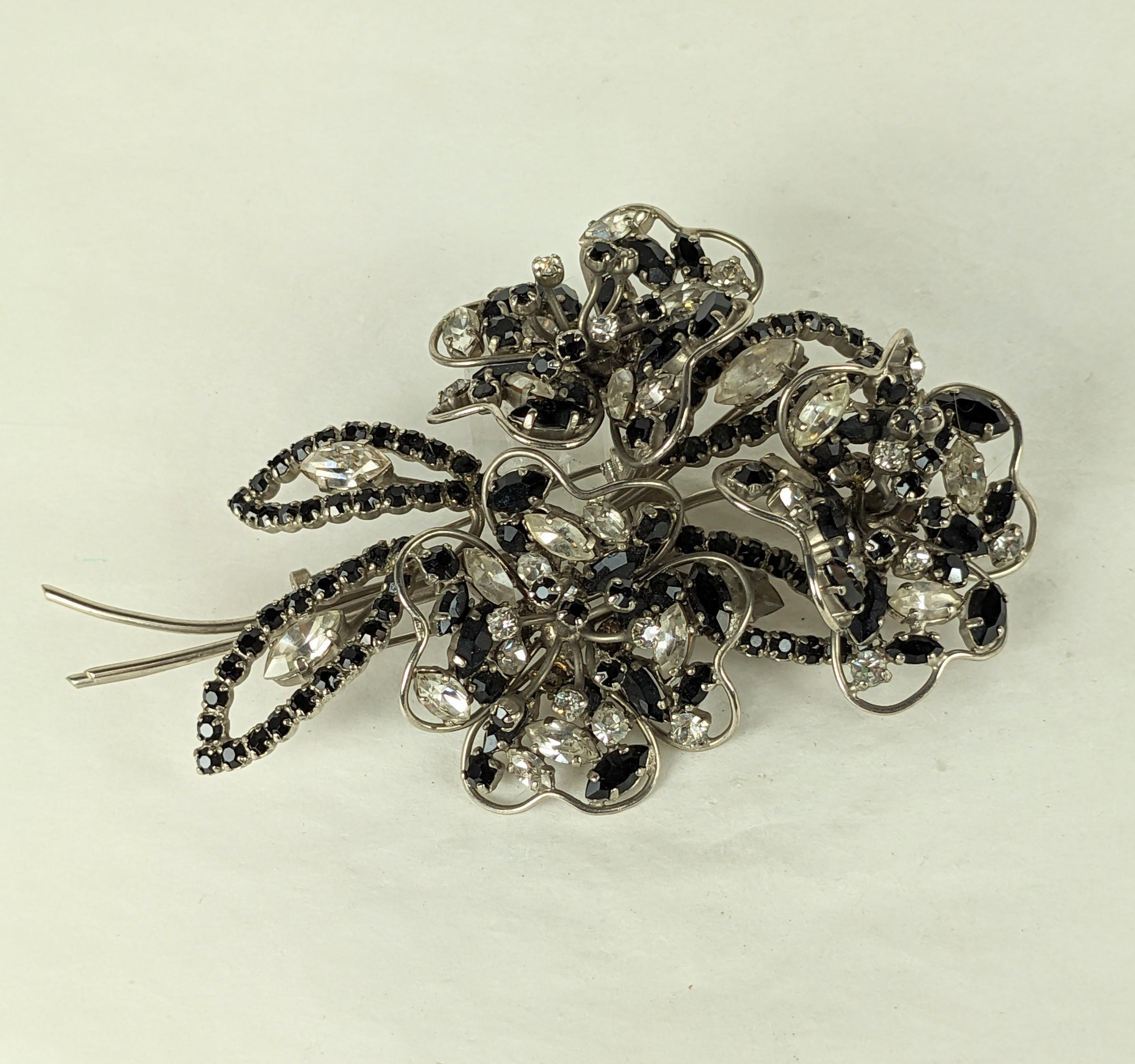 Roger Jean Pierre  Large Scale Depose Bouquet Brooch   In Good Condition For Sale In New York, NY