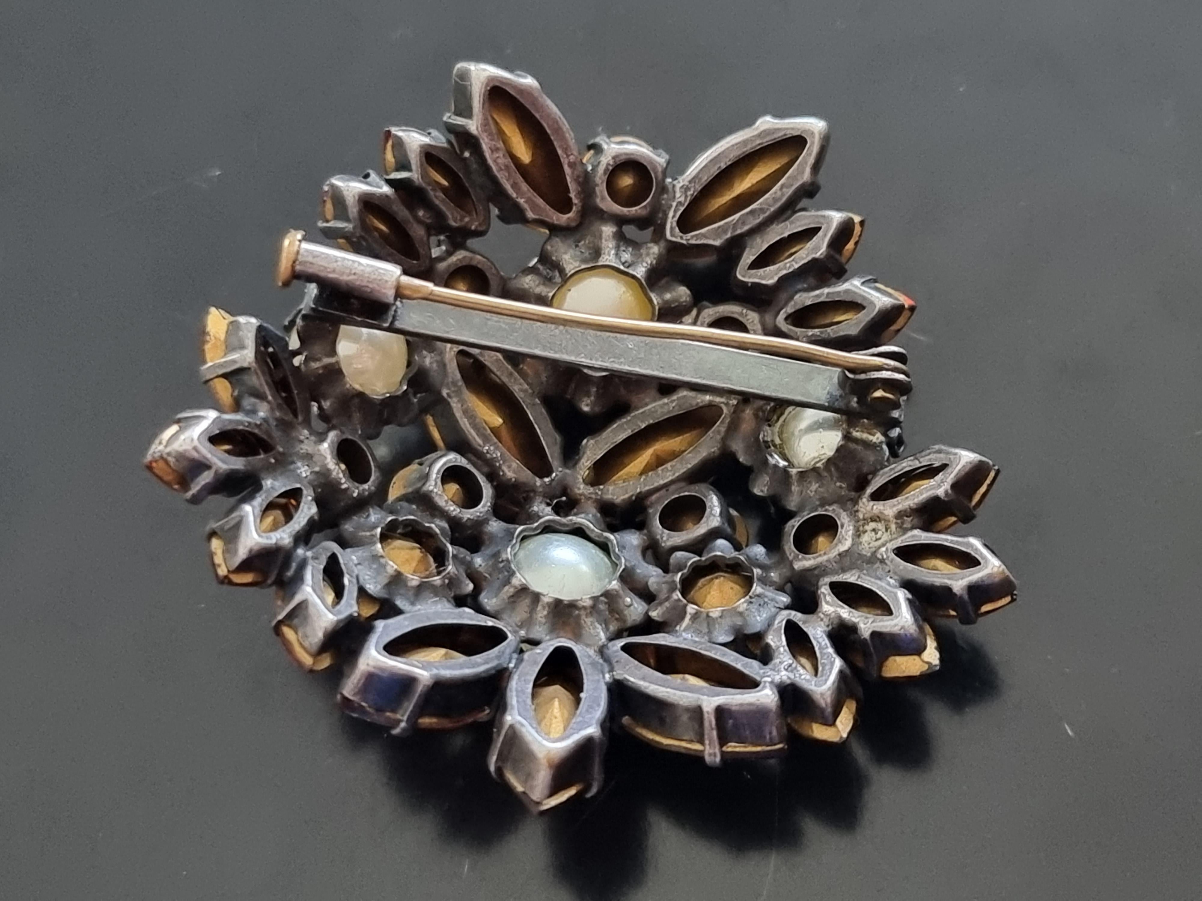 ROGER Jean Pierre, Magnificent old brooch, vintage from the 50s For Sale 4