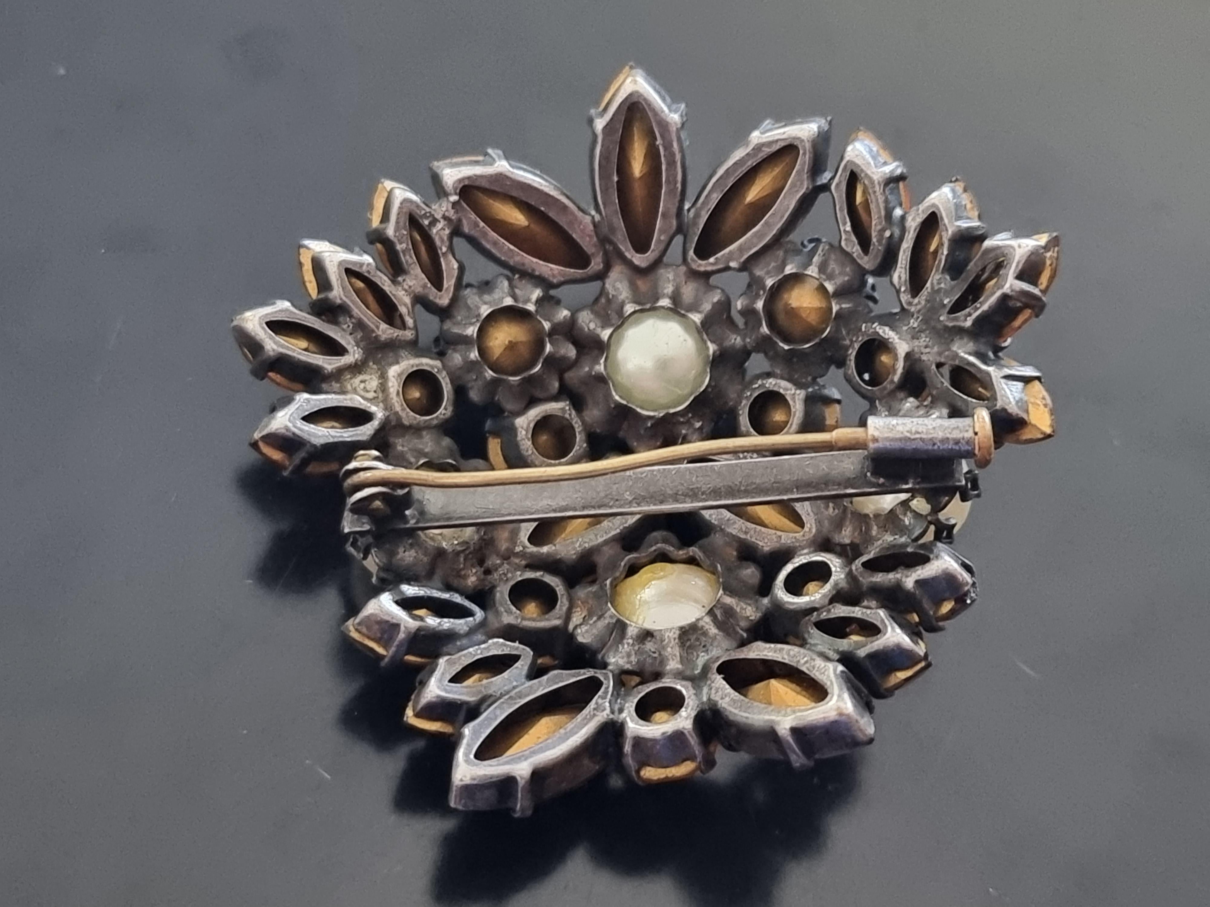 ROGER Jean Pierre, Magnificent old brooch, vintage from the 50s For Sale 5