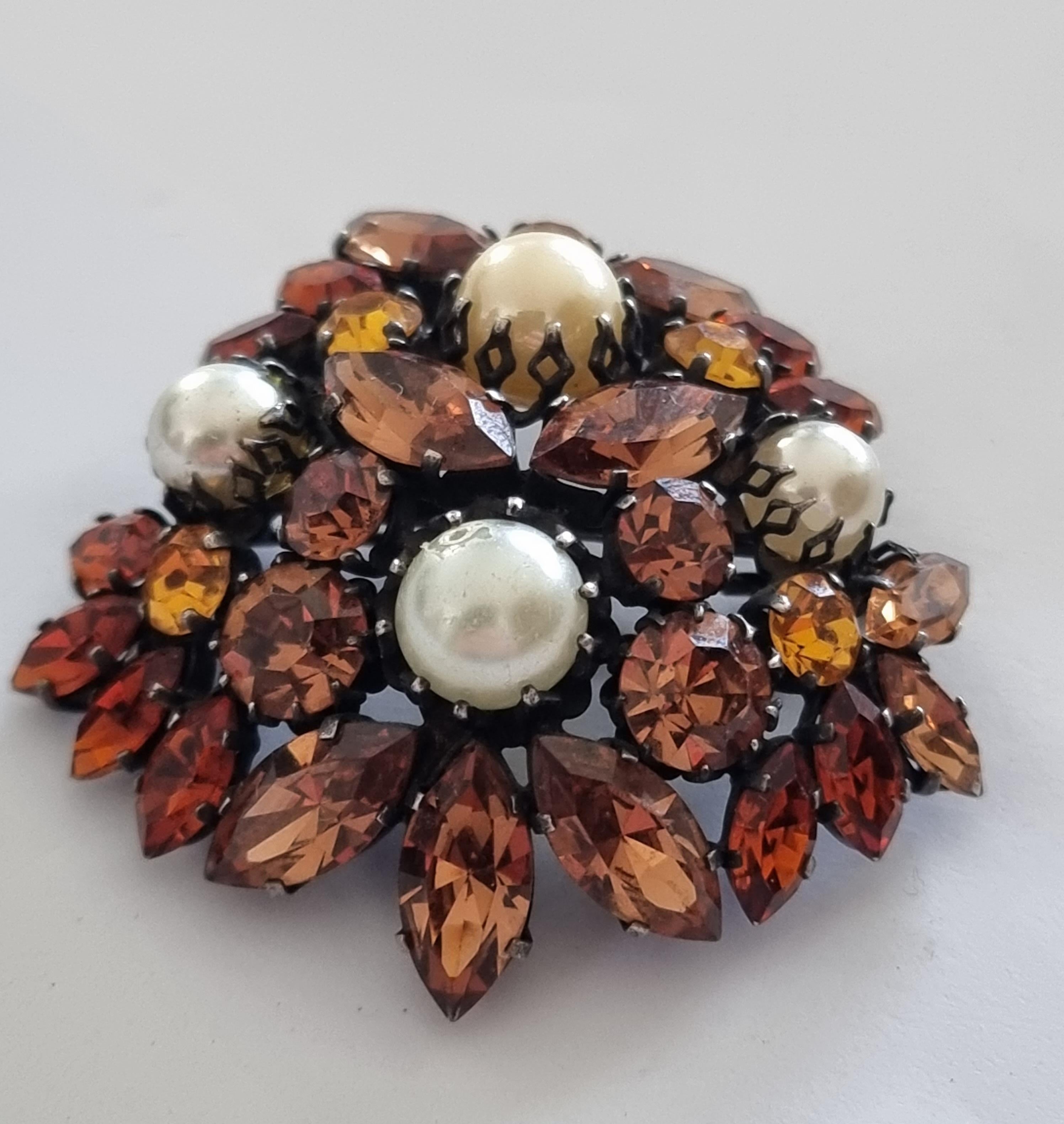Women's ROGER Jean Pierre, Magnificent old brooch, vintage from the 50s For Sale