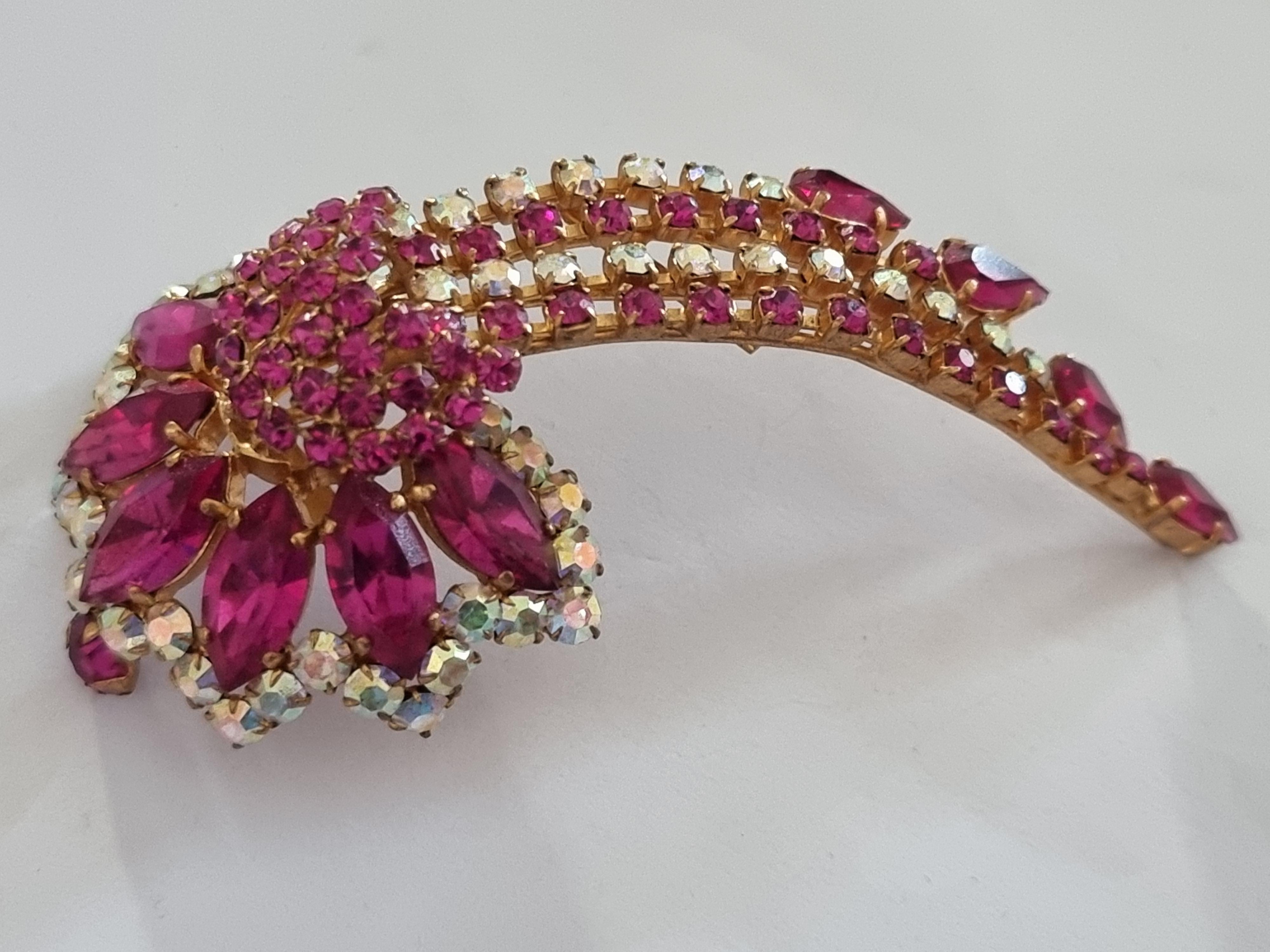 Roger Jean Pierre Probably For Elsa SCHIAPARELLI Large Old BROOCH For 