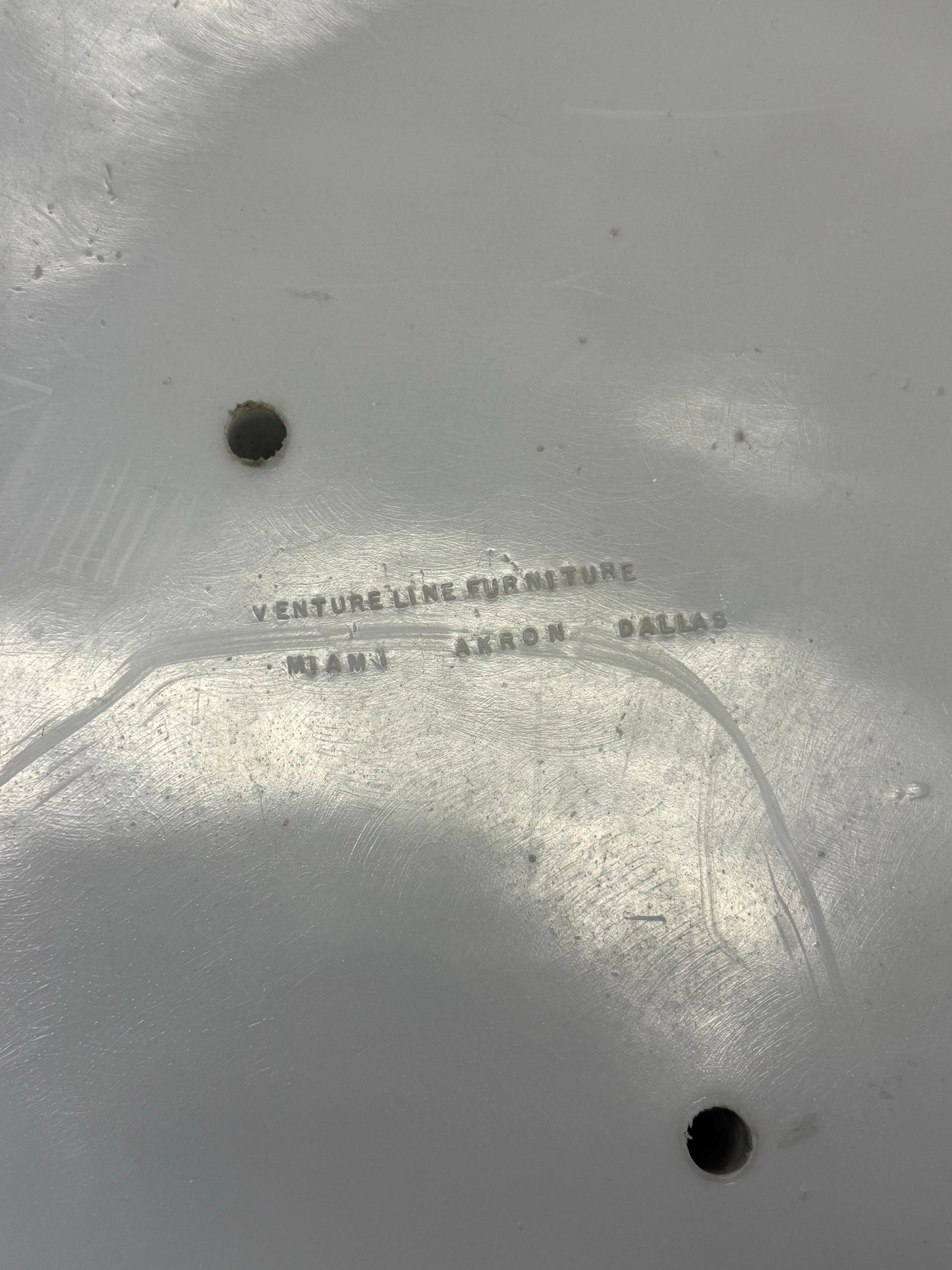 Fauteuil de salon en plastique de l'ère spatiale Roger L. Gerber pour Venture Line, années 1960 en vente 6