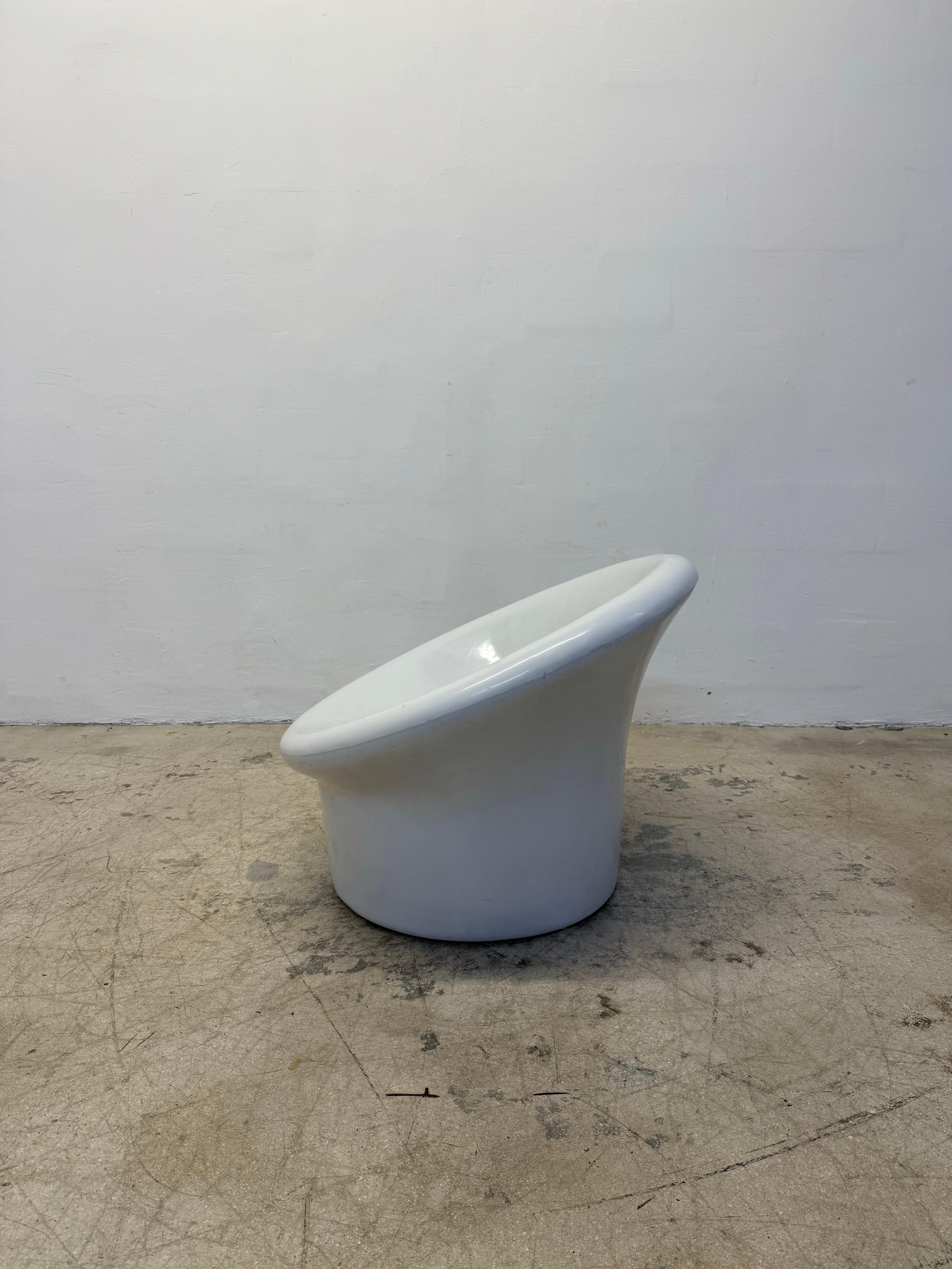 Ère spatiale Fauteuil de salon en plastique de l'ère spatiale Roger L. Gerber pour Venture Line, années 1960 en vente