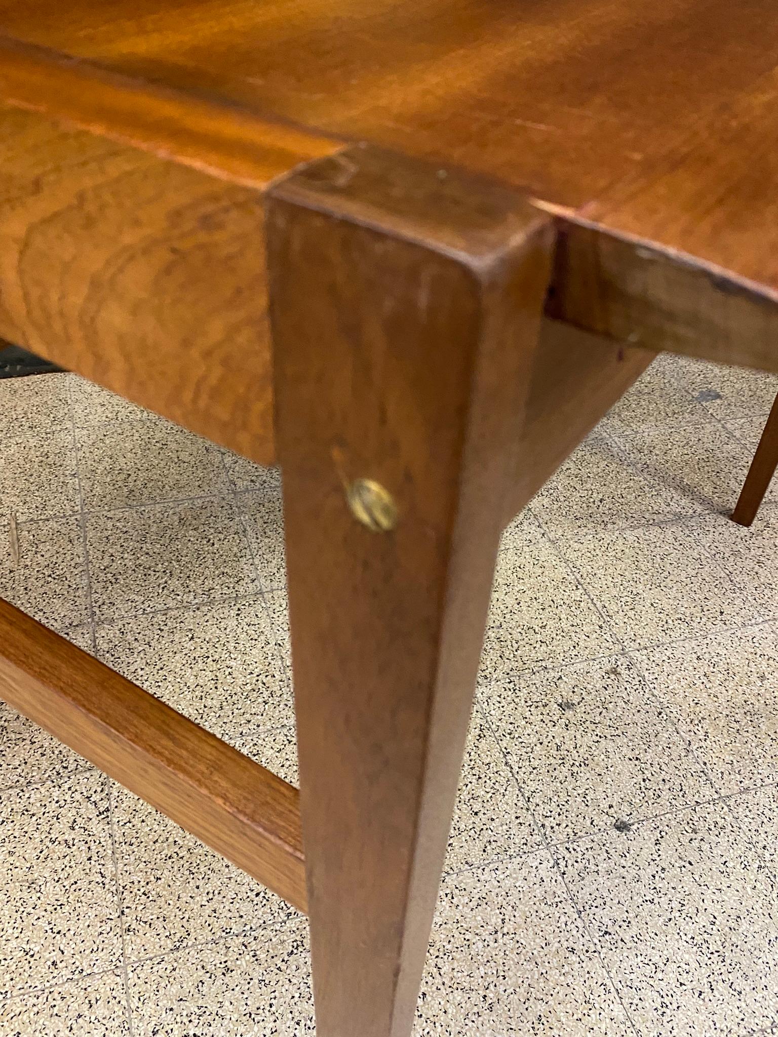Roger Landault 'Attributed to' Elegant Mahogany Desk Table circa 1960 In Good Condition For Sale In Saint-Ouen, FR