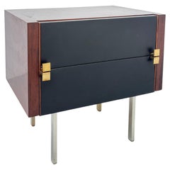 Commodes and Chests of Drawers